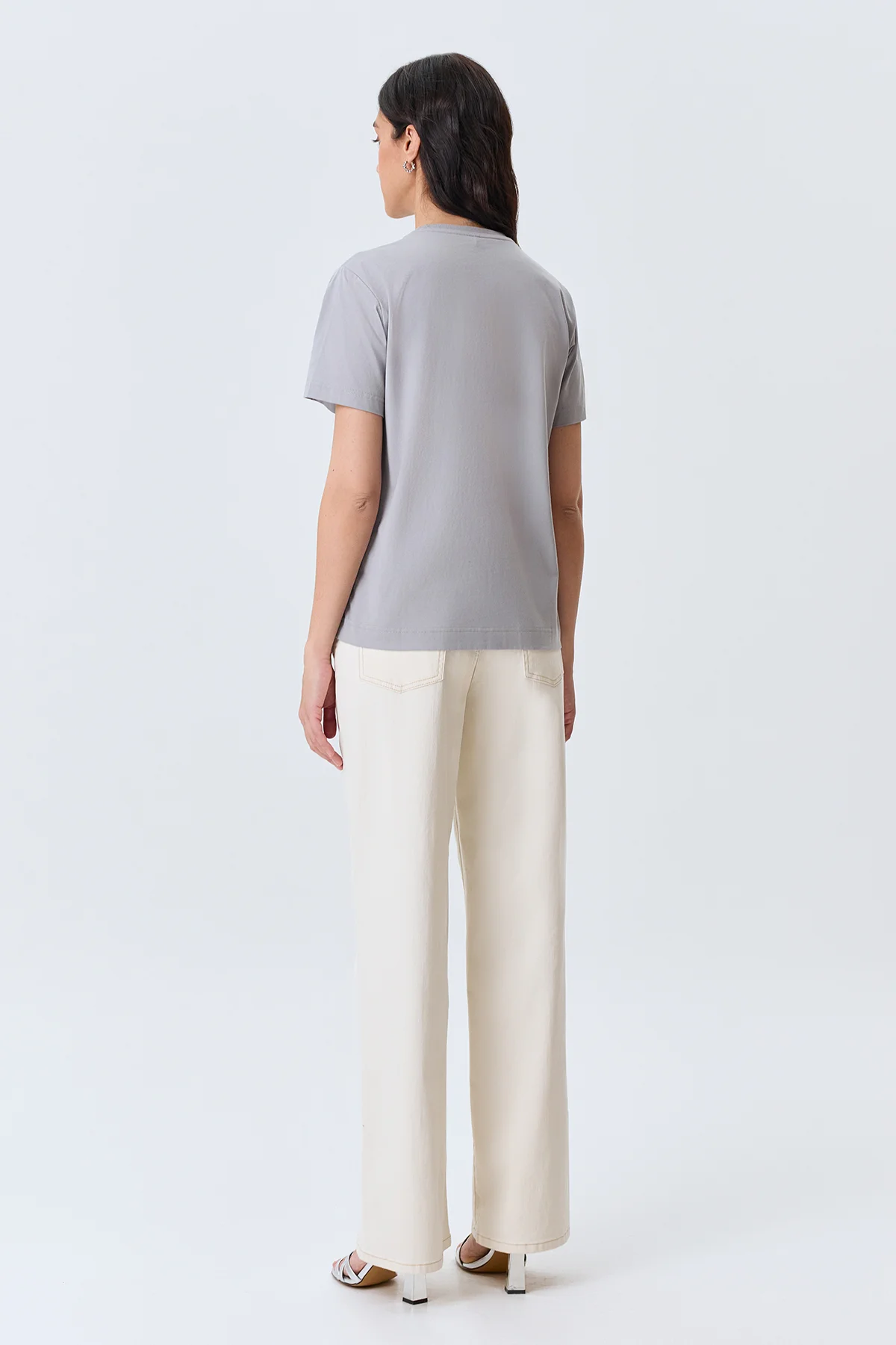 Футболка из хлопка с вышивкой в цвет, 46