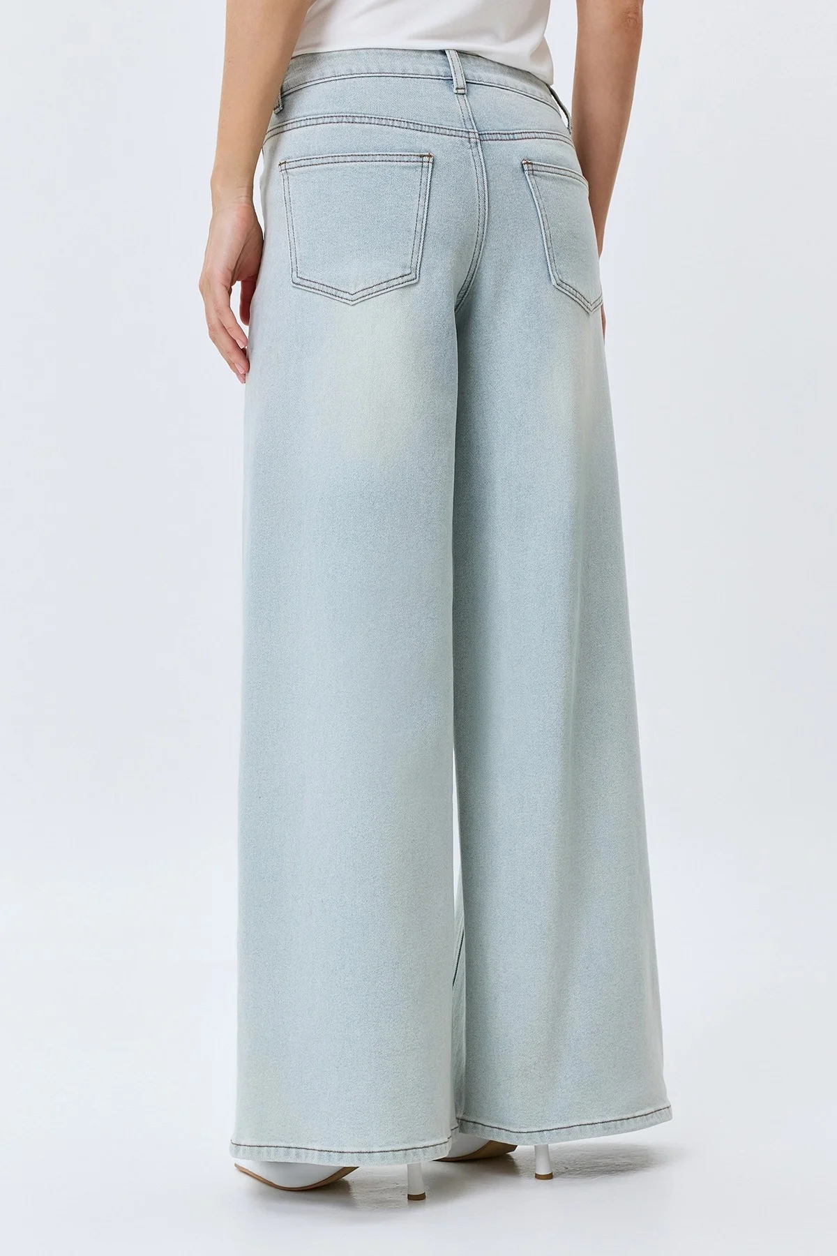 Топ из фактурного трикотажа, 42