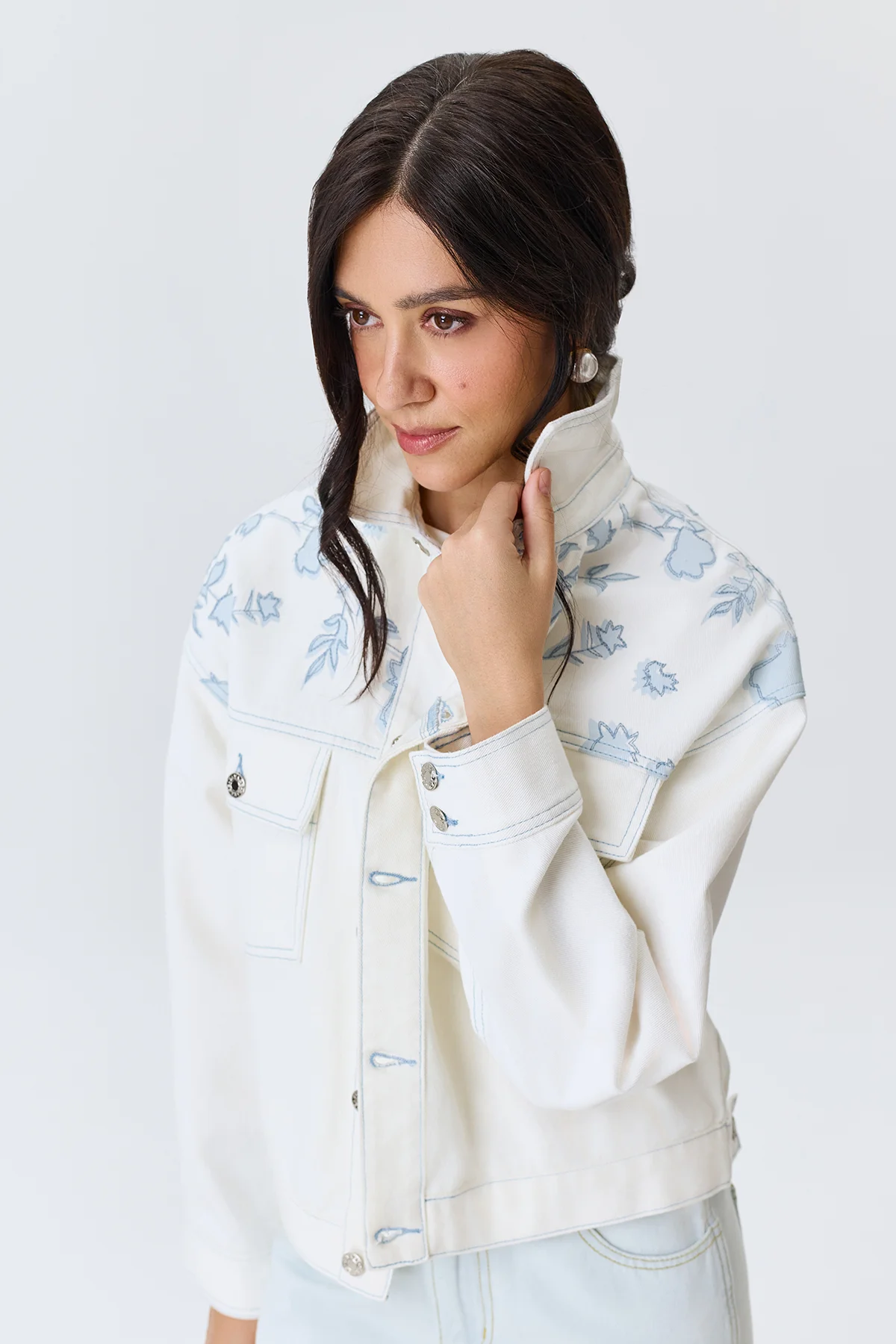 Джинсовый жакет с цветочным принтом, 46