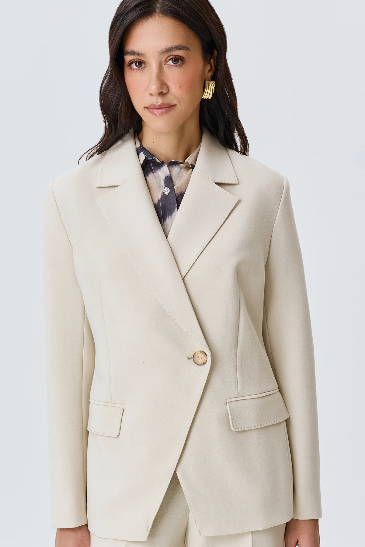 Асимметричный однобортный жакет, 42