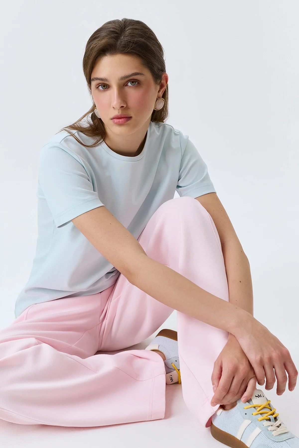 Базовая яркая голубая футболка, 50