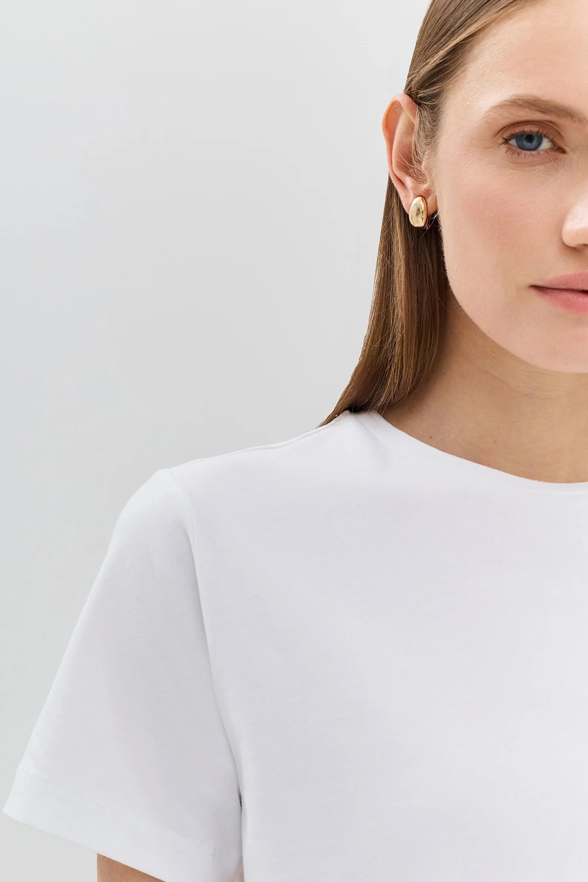 Базовая белая футболка из эластичного хлопка, 50