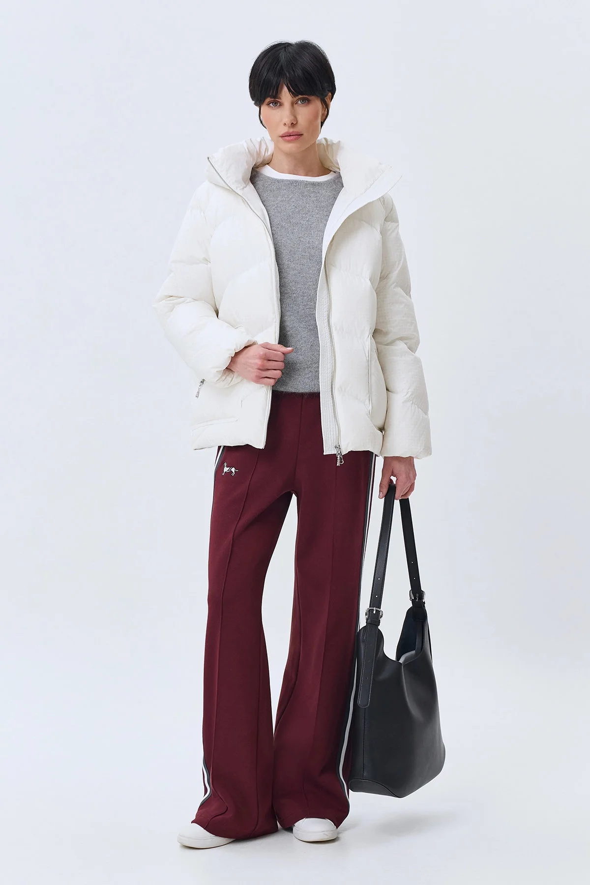 Oversize пуховик белый с деликатным блеском, 46