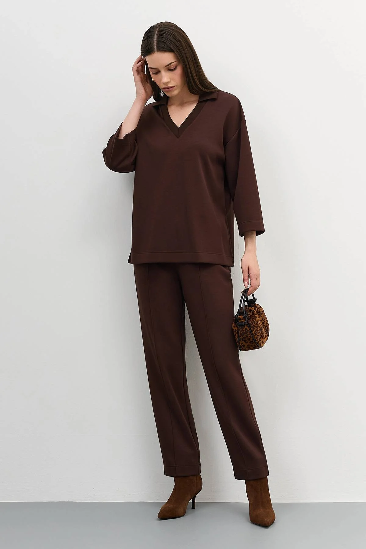 Джемпер из вискозы с воротником-поло, 52