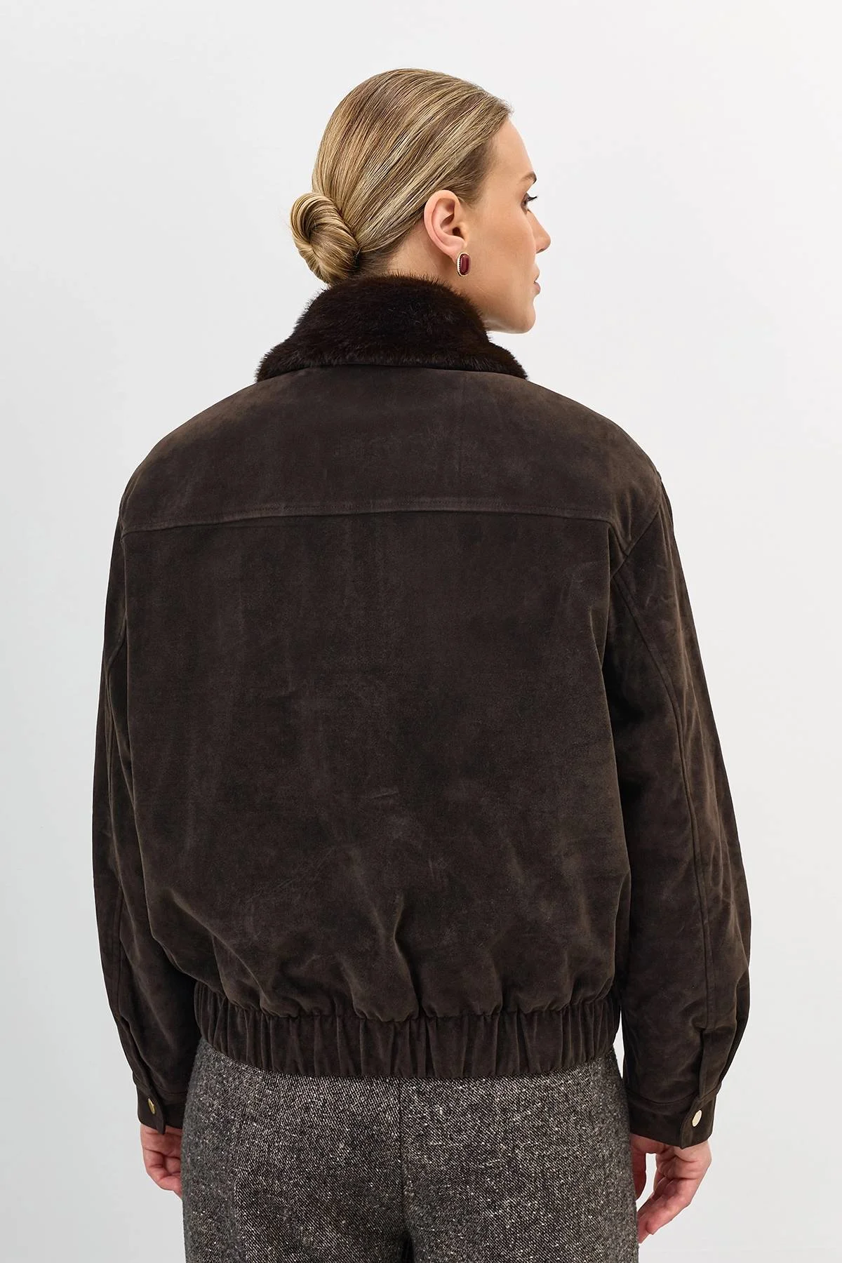 Лимитированая серия темно-коричневая куртка и палантин, 48