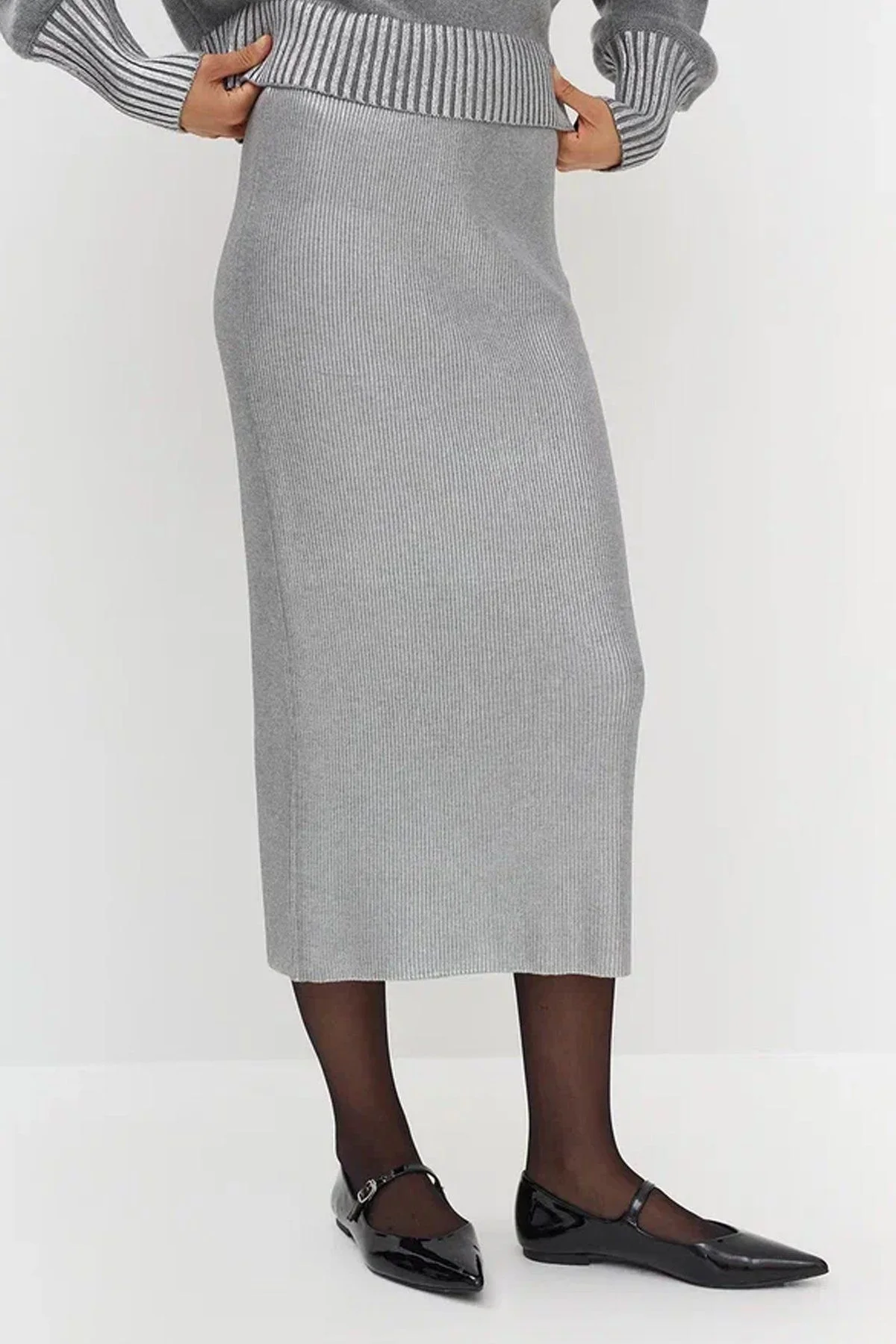 Трикотажная юбка с эффектом жидкого металла, 46р