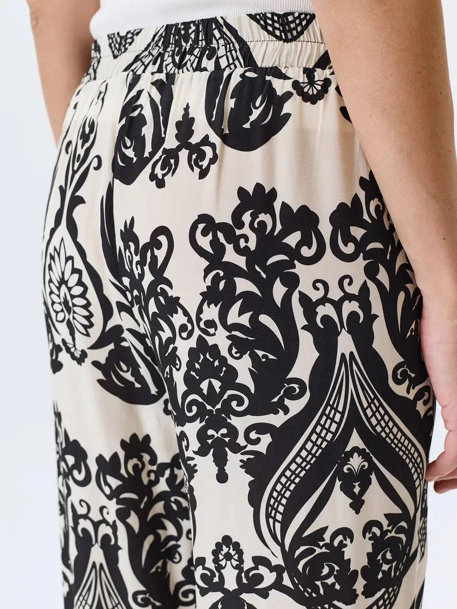 Брюки нарядные вечерние летние на резинке, 46