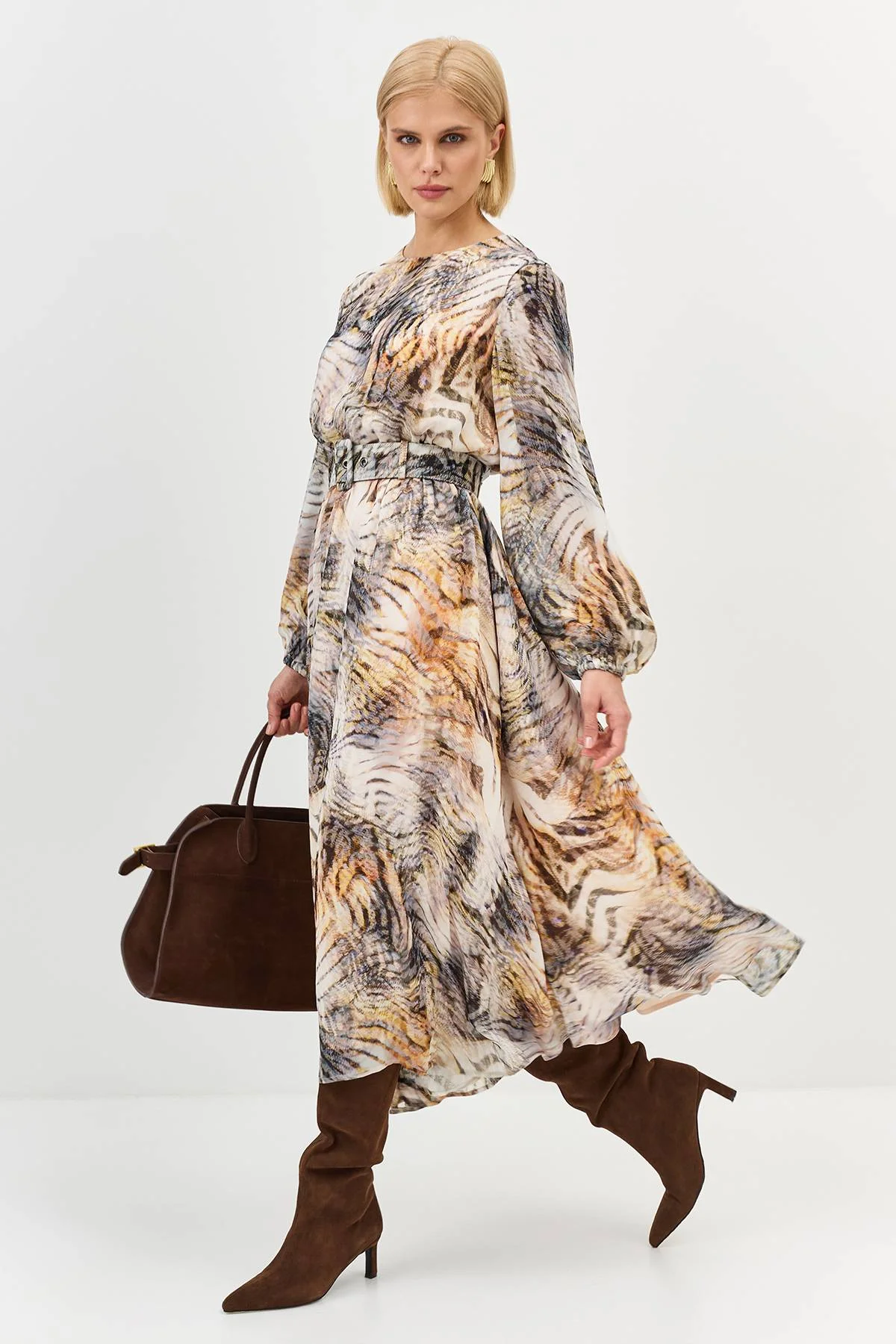 Лимитированная серия платье с анималистичным принтом и палантином, 42