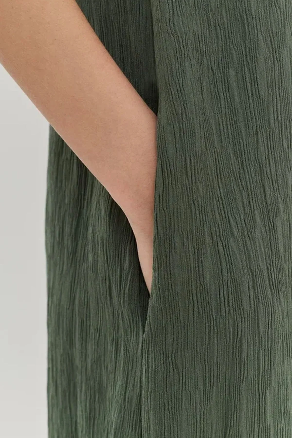 Элегантное платье миди в серо-зеленом цвете, 42р