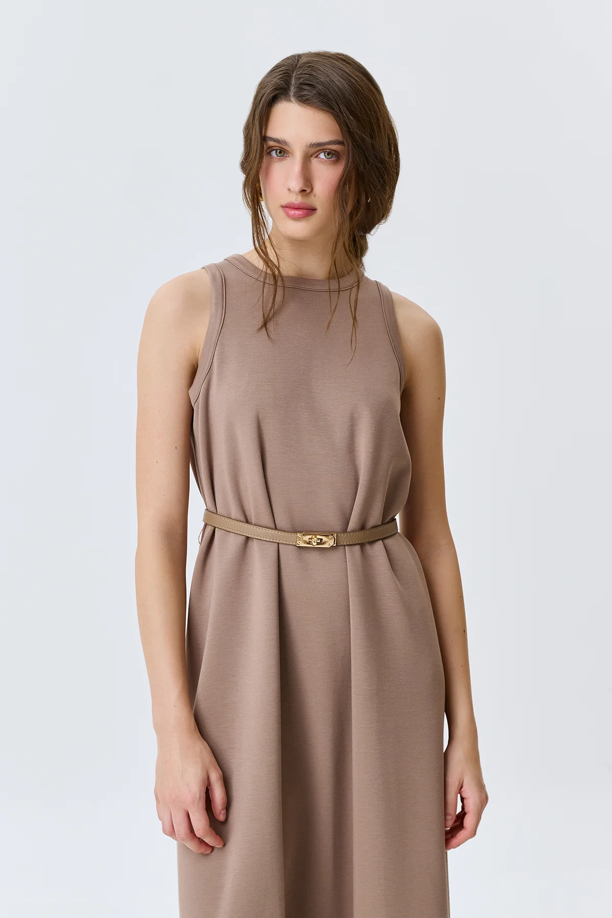 Трикотажное платье-макси с поясом, 42