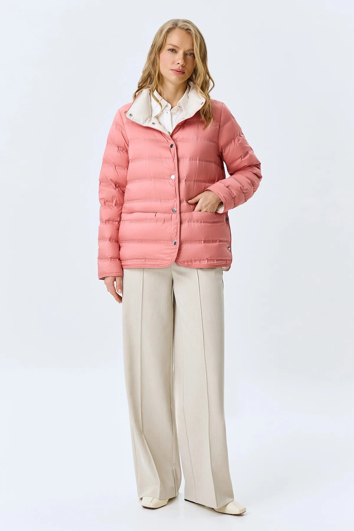 Легкая куртка на натуральном утеплителе, 42