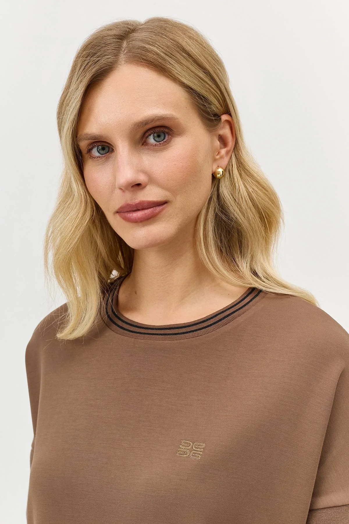 Свободный джемпер с укороченными рукавами, 34