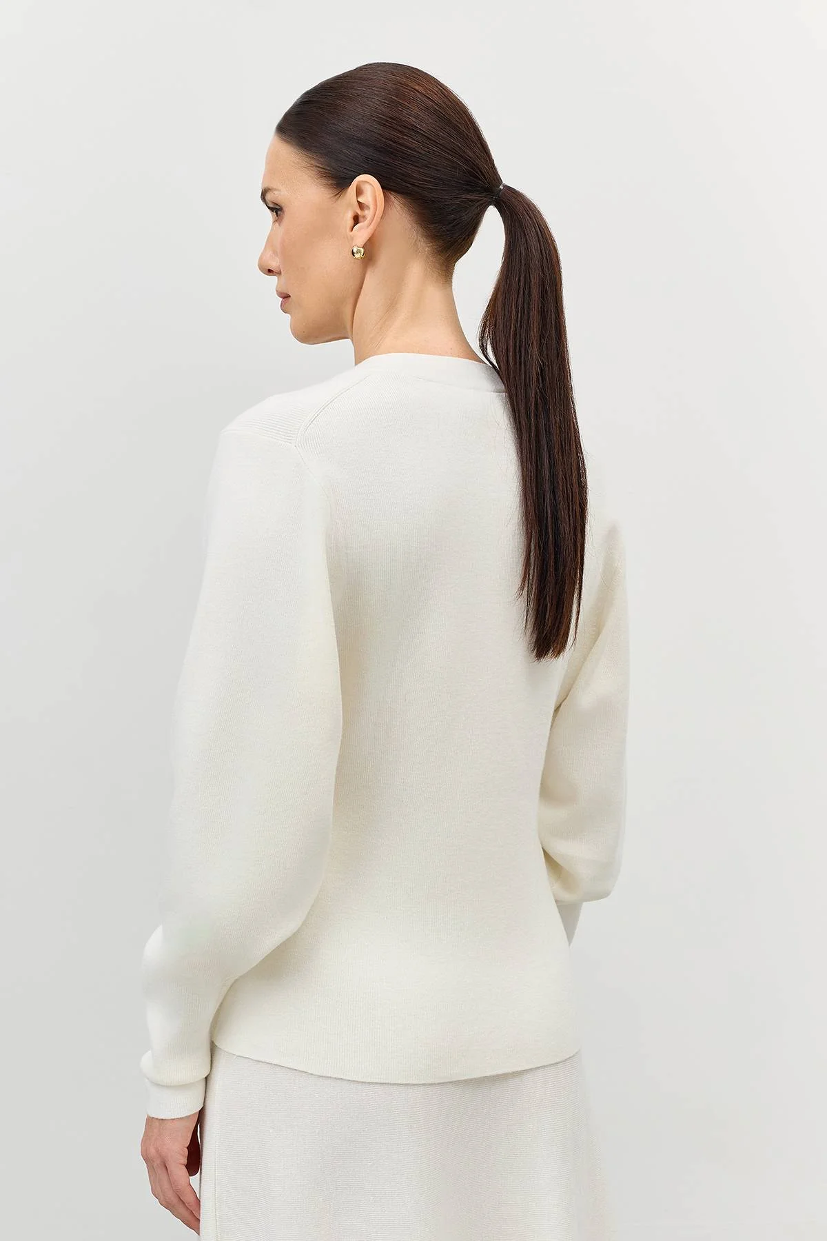 Классический белый кардиган с V-образным вырезом, 52