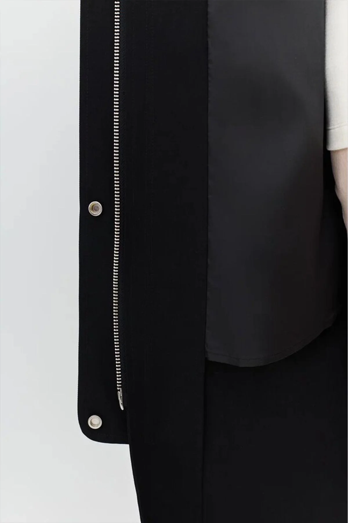 Элегантный черный плащ с мягким воротником, 54р