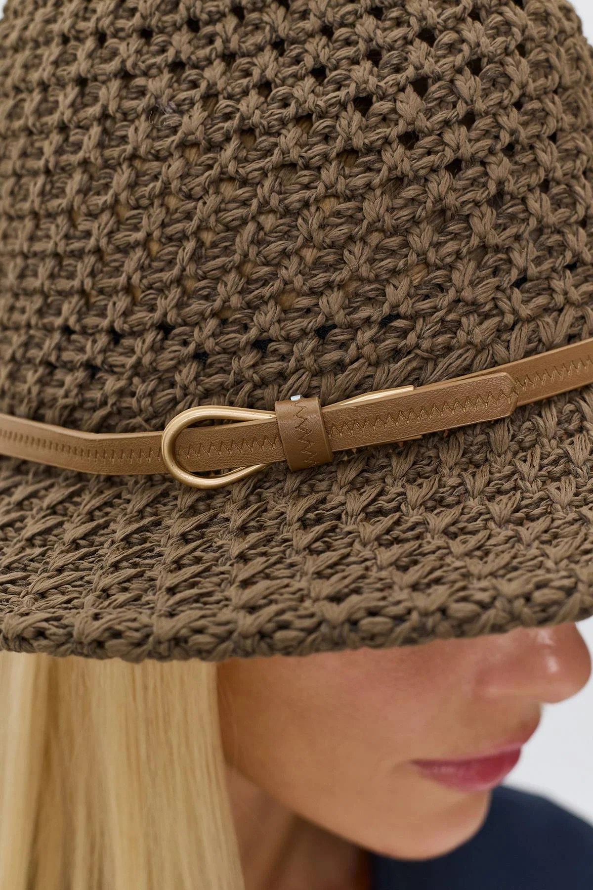 Плетеная федора с прямыми полями, One