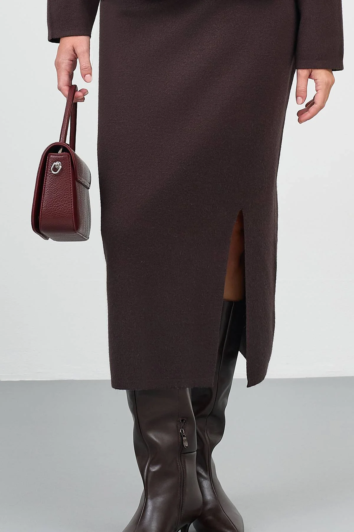 Вязаная юбка-карандаш, 46