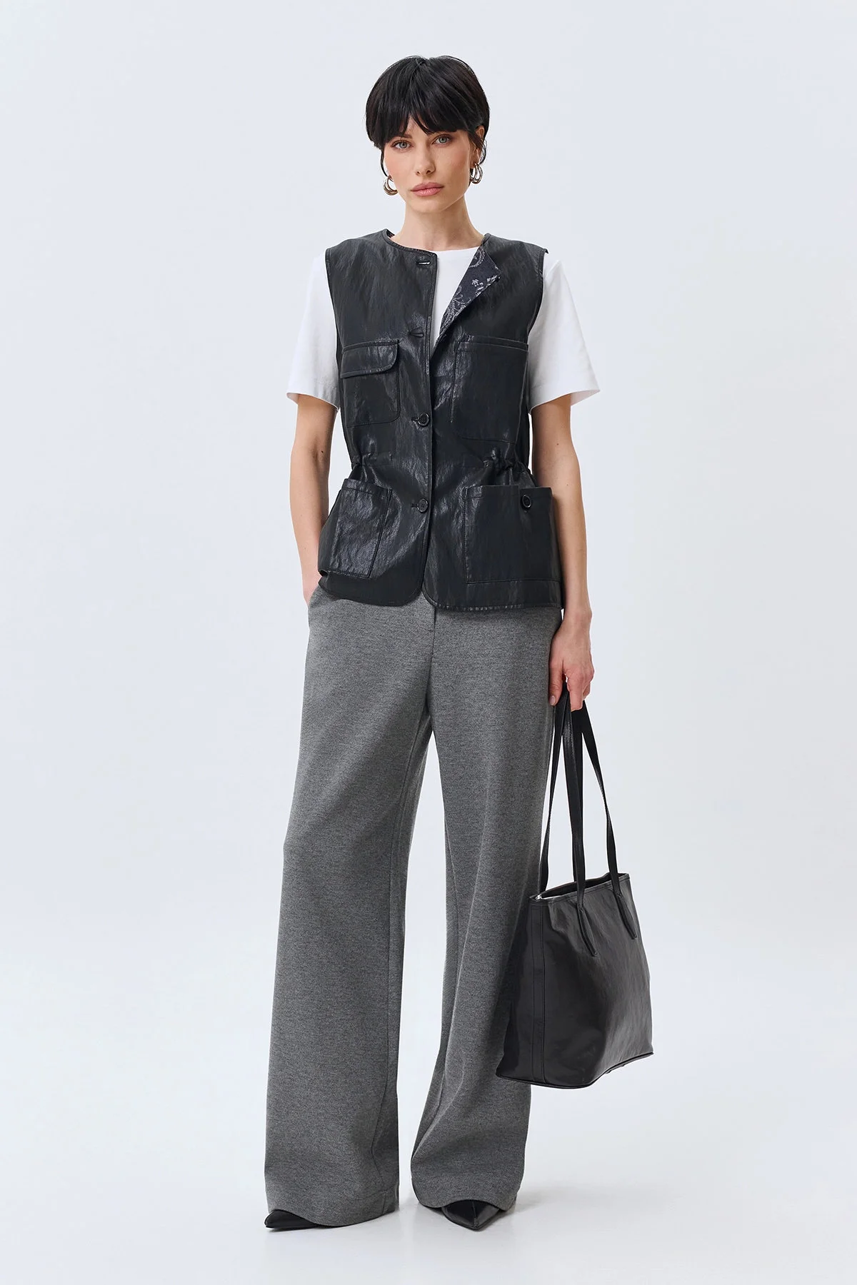 Удлиненный жилет из эко кожи, черный, 40