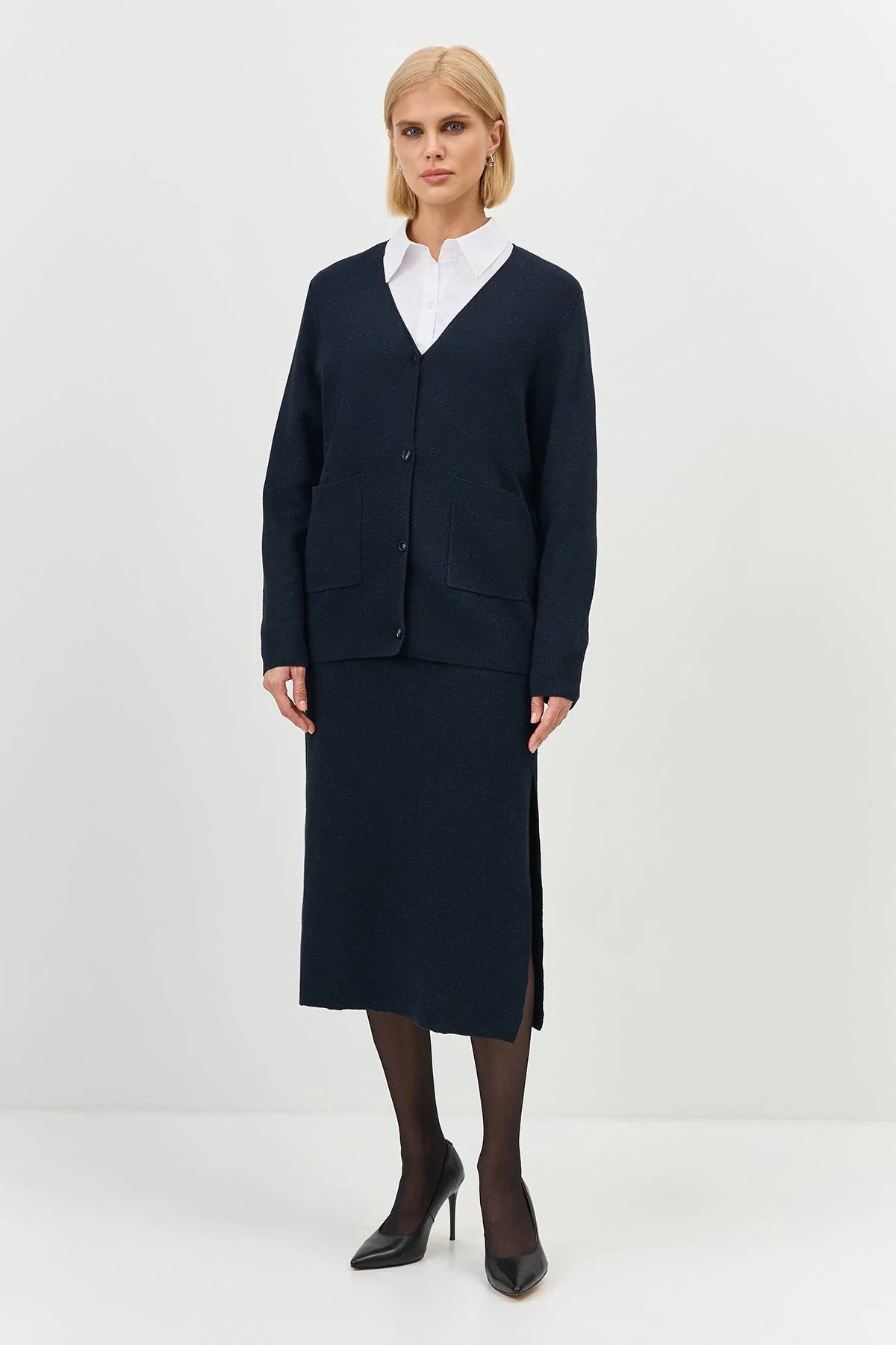 Теплый женский кардиган с V-образным вырезом, 34