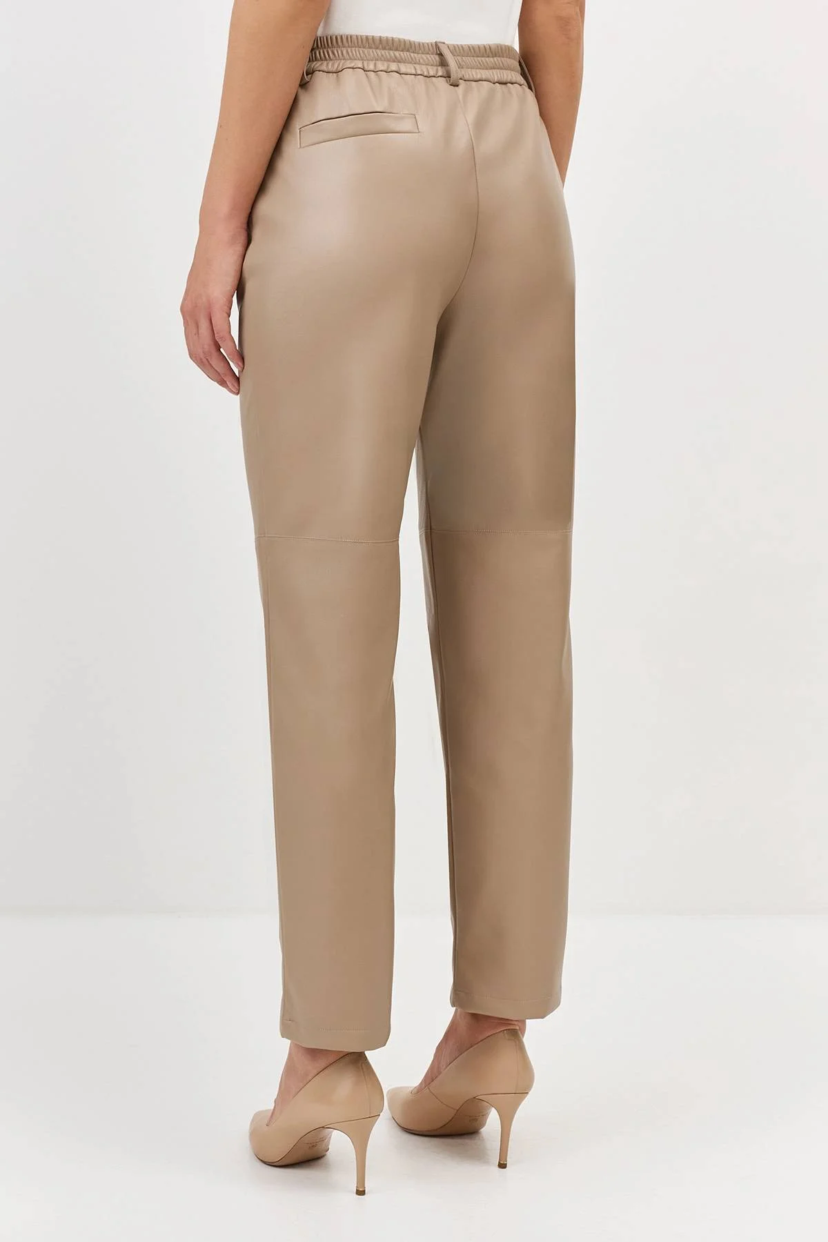 Зауженные брюки из экокожи, 42