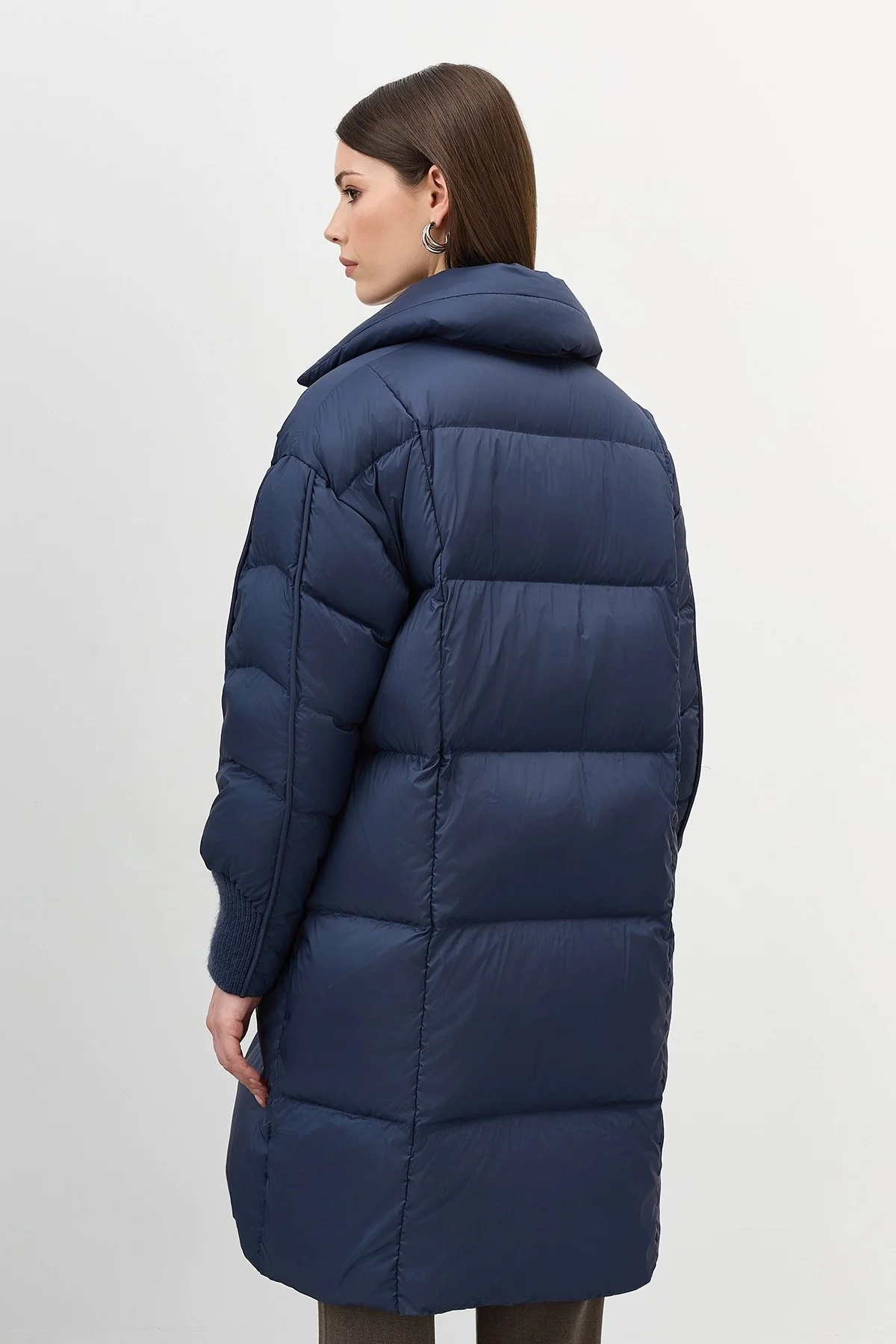 Пуховик на запах с трикотажной манишкой, 44