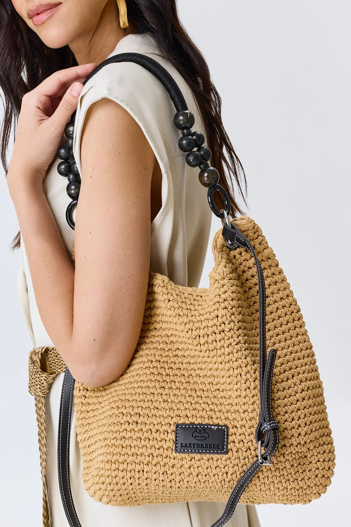 Плетеная сумка с акцентной ручкой, One