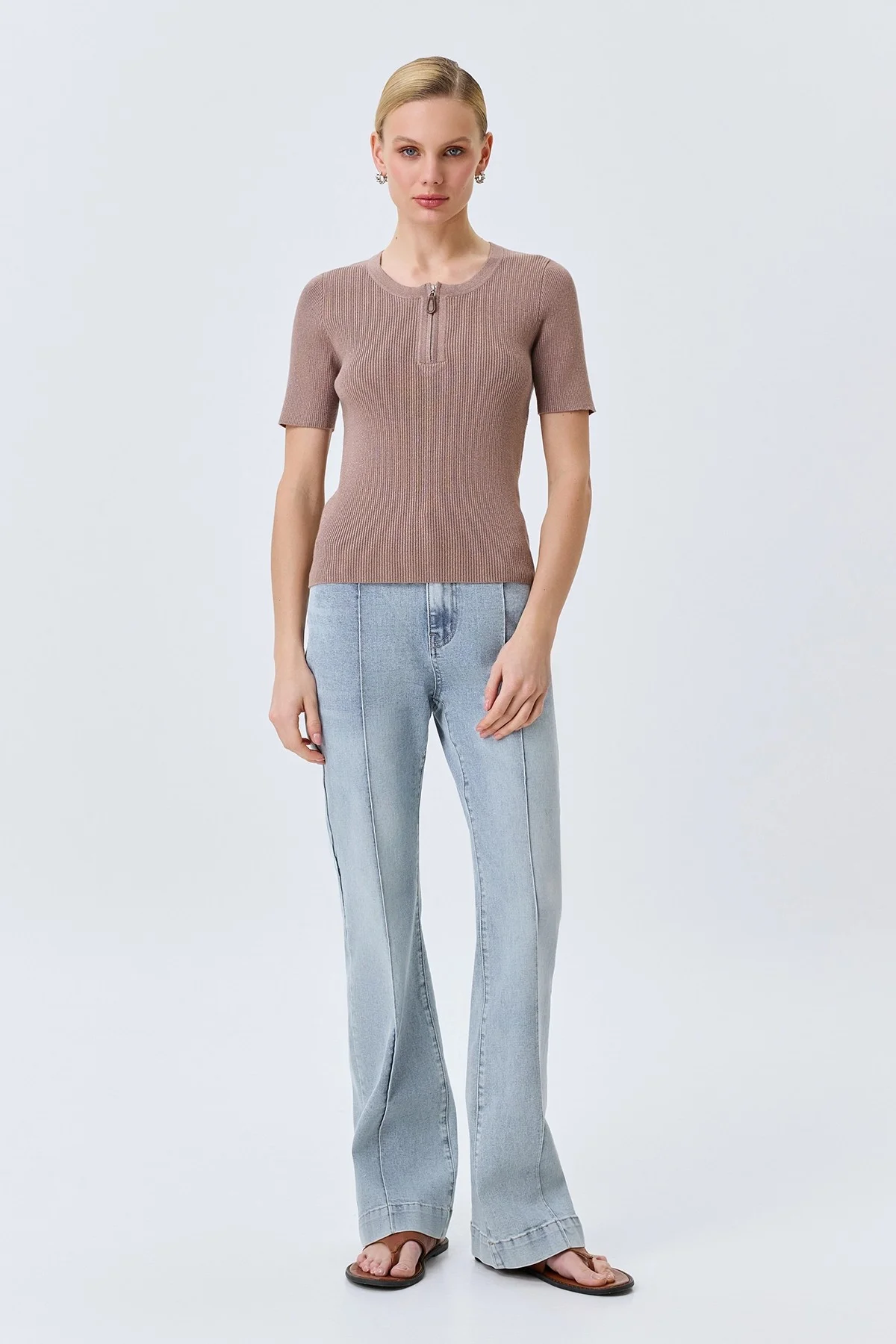 Джемпер из вискозы с деликатным люрексом, 44