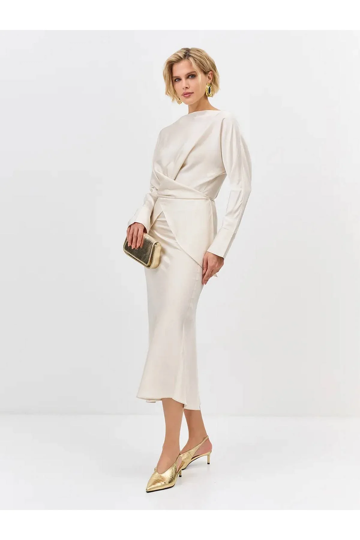 Лимитированная серия блузка с драпировкой из 100% вискозы и ремень, 34 Лимитированная серия блузка с драпировкой из 100% вискозы и ремень, 34