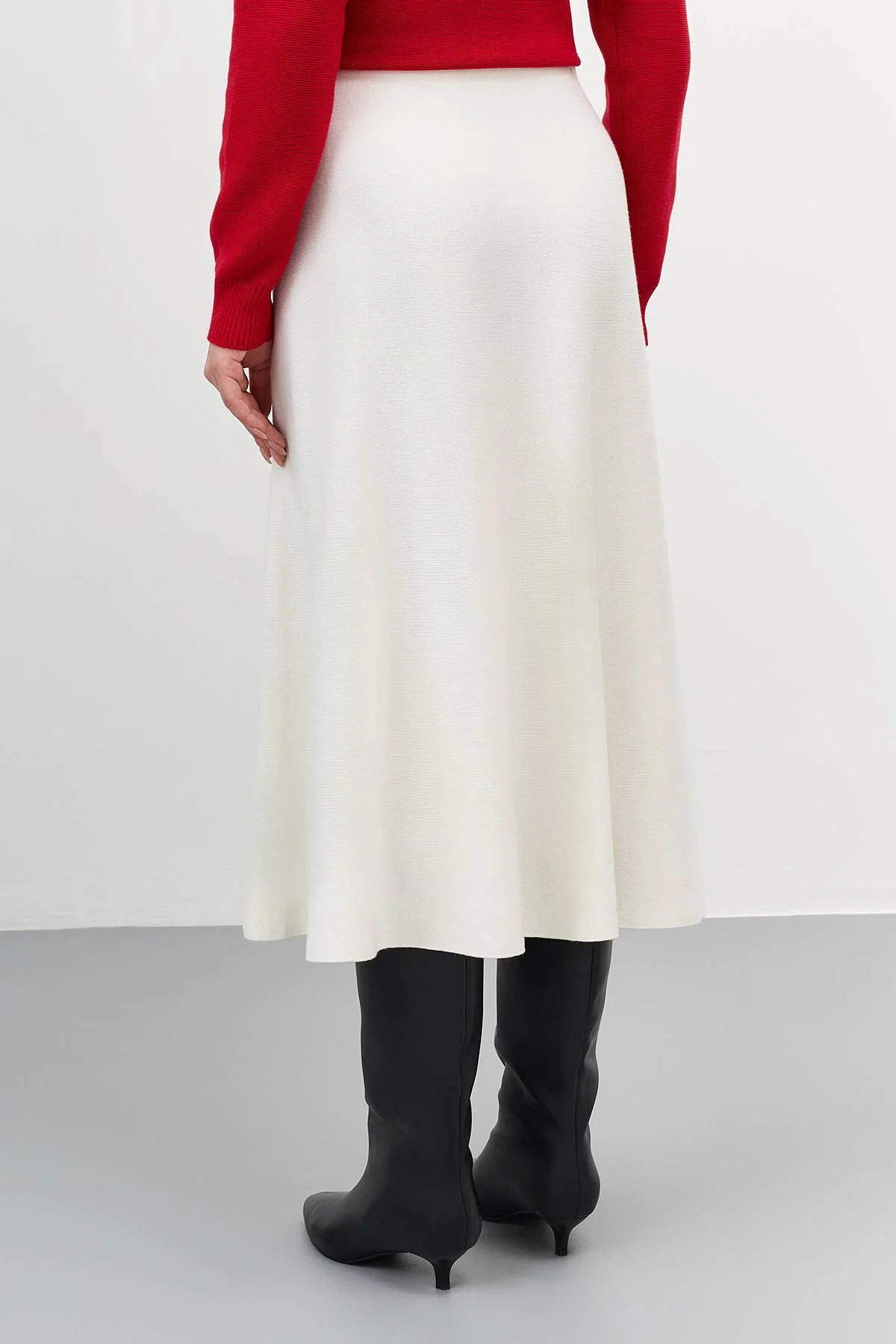 Лимитированная серия юбка-миди А-силуэта и ремень, 48