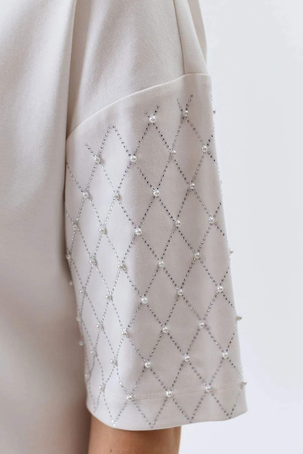 Футболка с мерцающим декором, 34