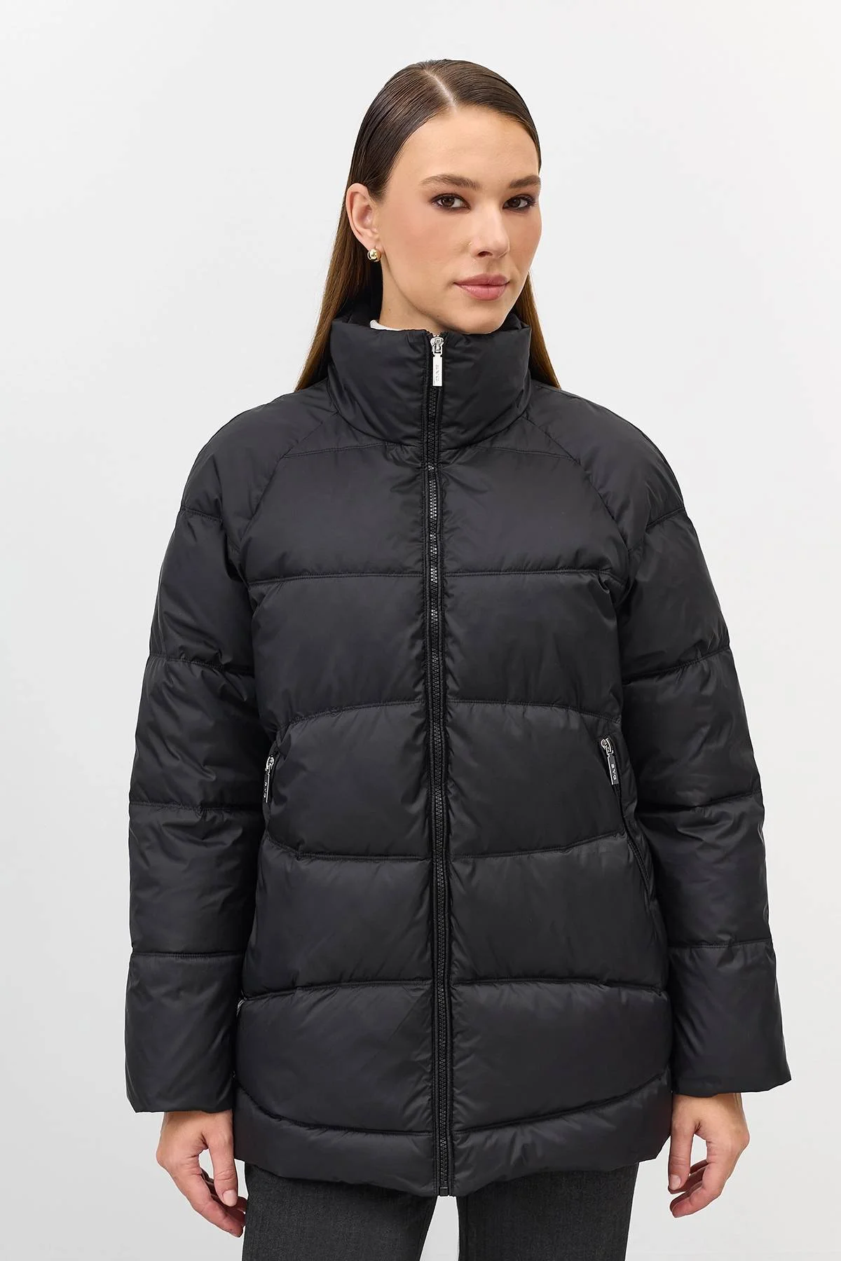 Лимитрированная серия черная куртка с манишкой из искусственной овчины и палантин, 44