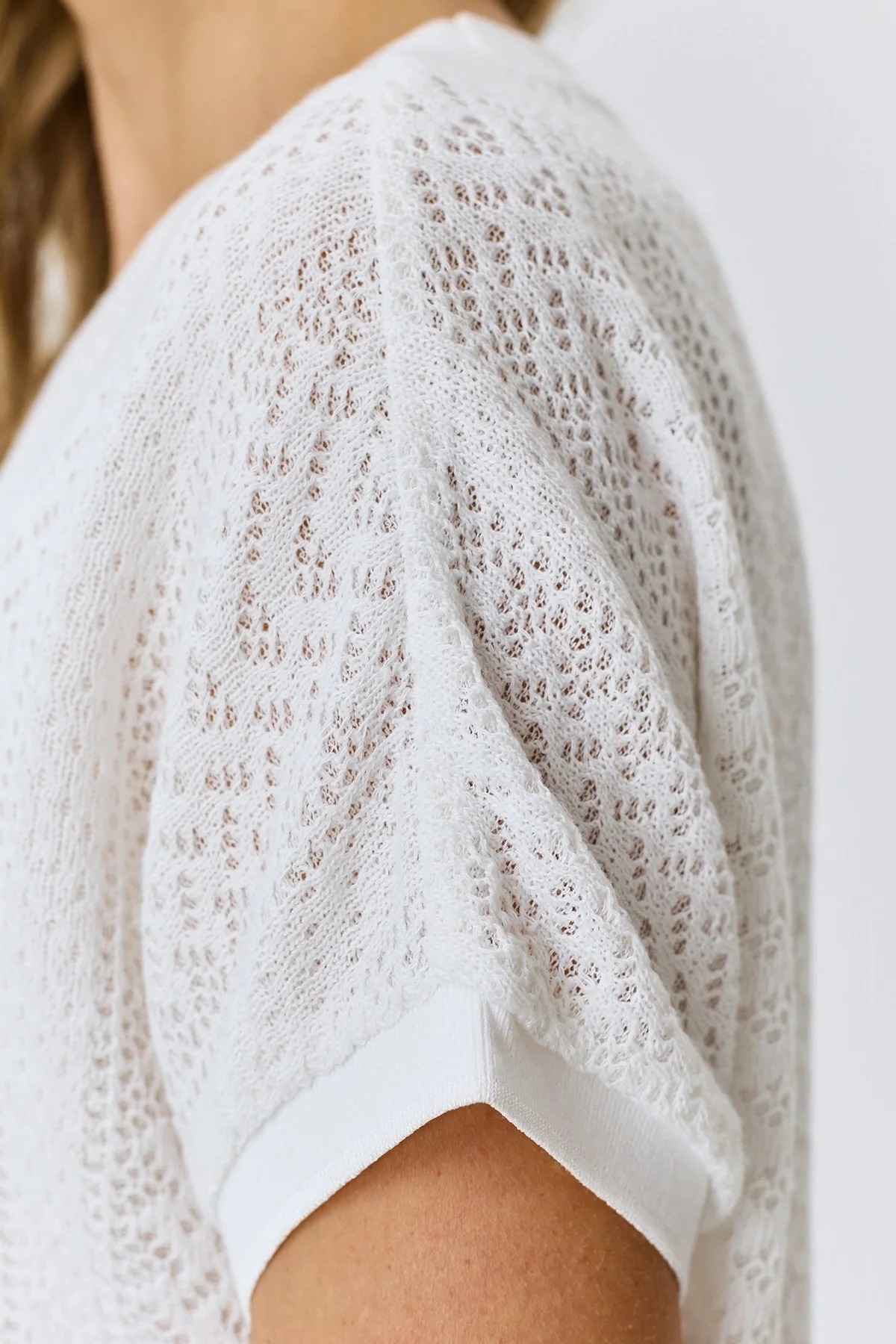 Ажурный вязаный джемпер, 46