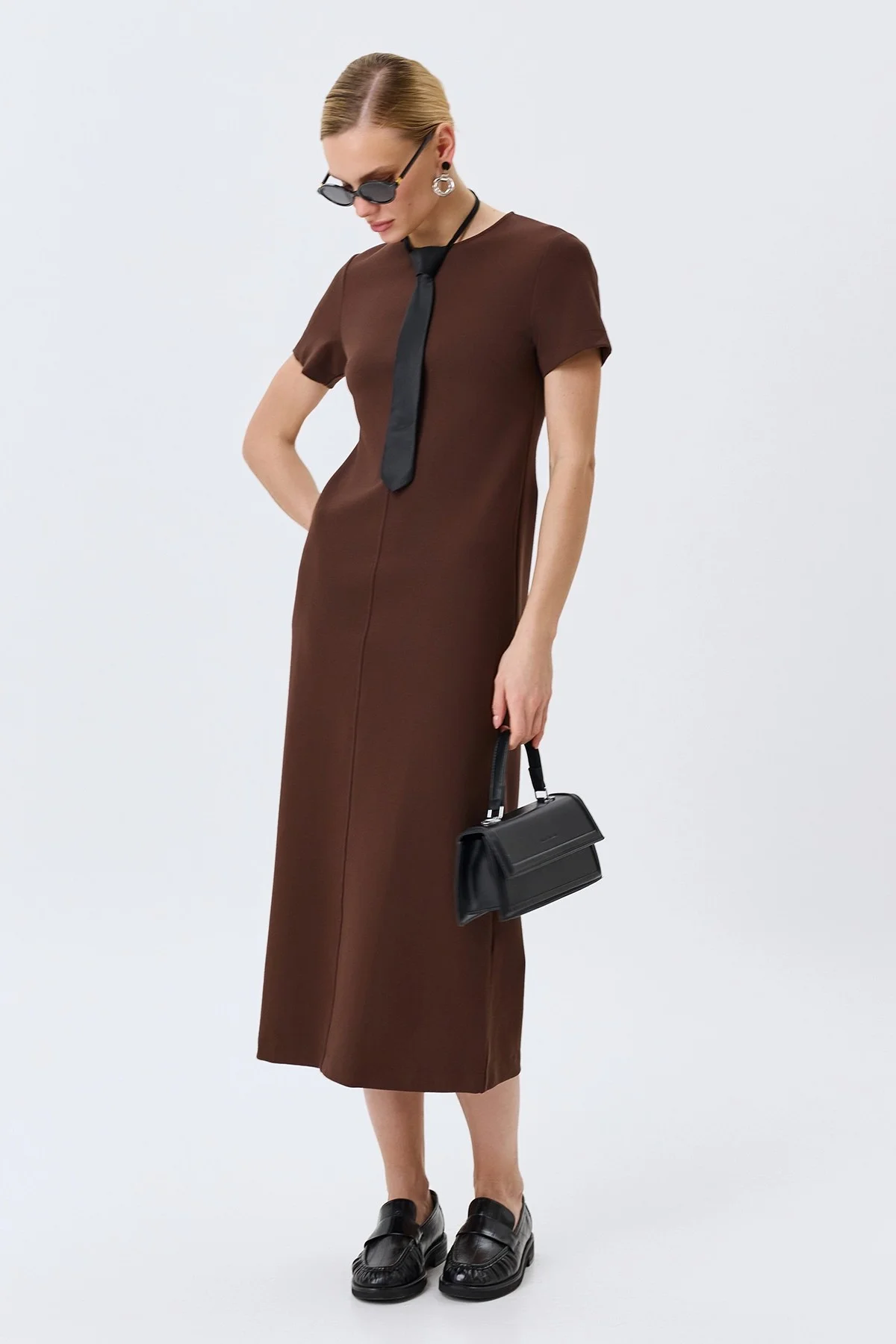 Коричневое базовое платье из смесовой вискозы, 42