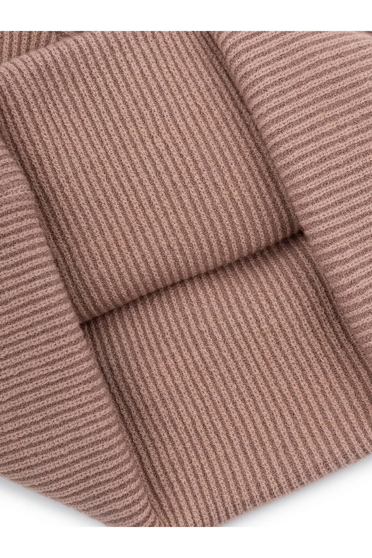 Шапка пыльно-розовая, One