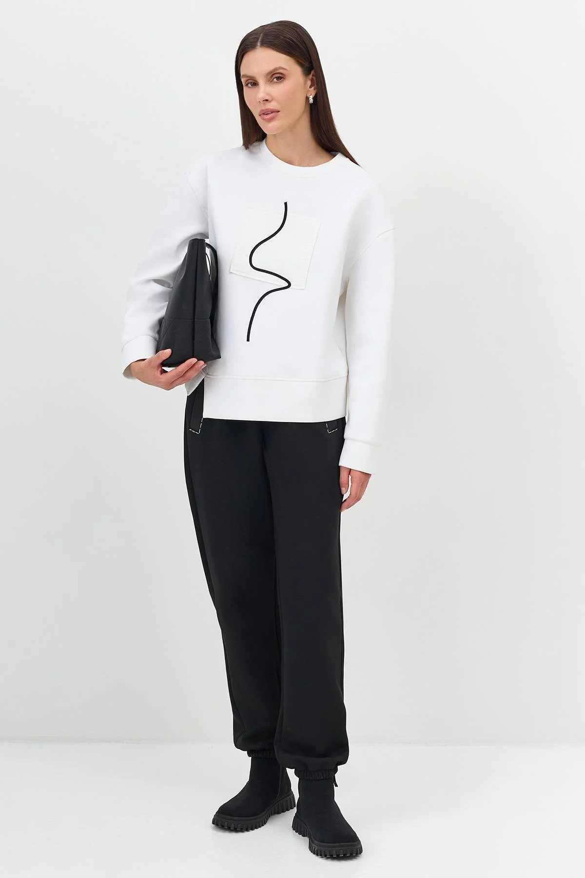 Лимитированная серия cвитшот с минималистичным принтом и ремень, 34 Лимитированная серия cвитшот с минималистичным принтом и ремень, 34