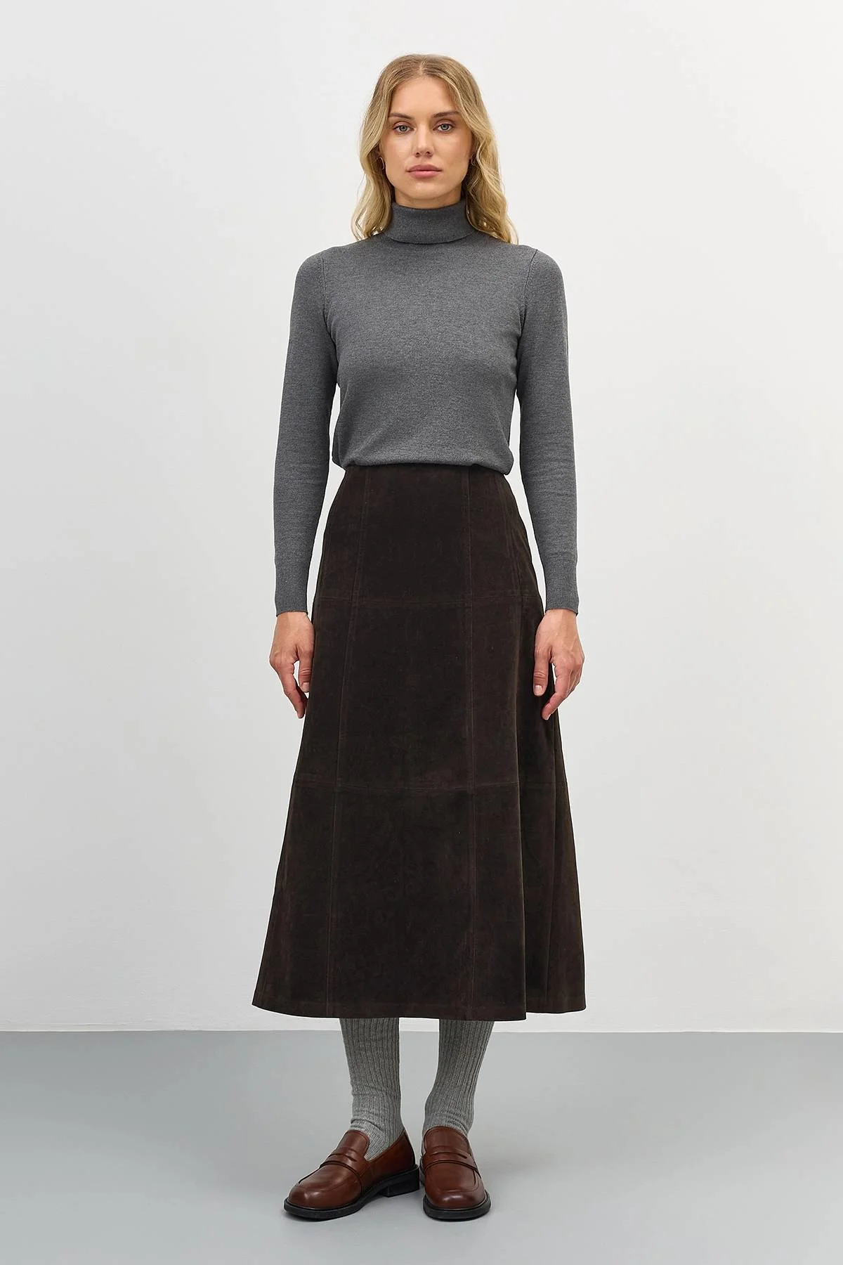 Базовая водолазка из смесовой вискозы в сером цвете, 46 Базовая водолазка из смесовой вискозы в сером цвете, 46