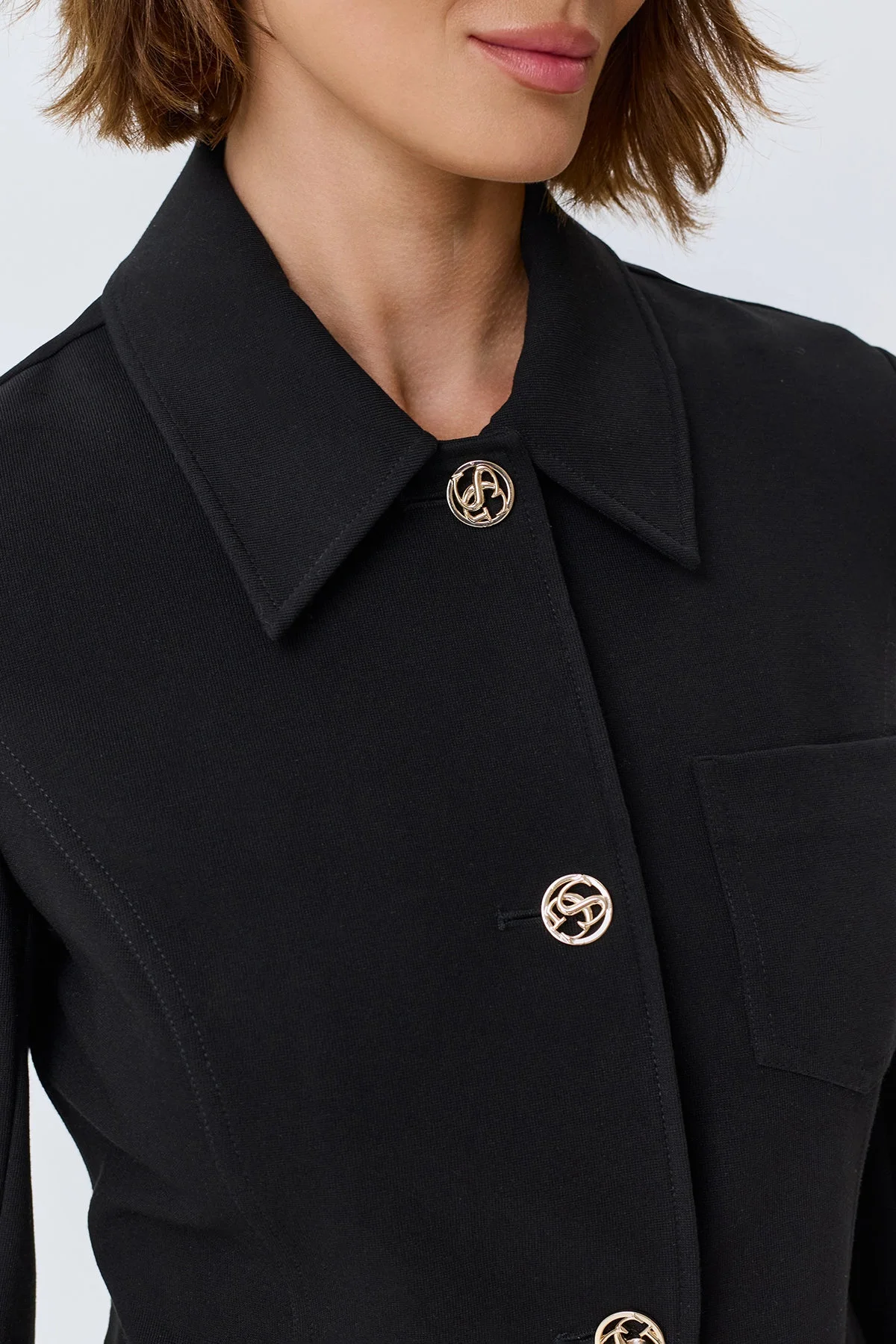 Трикотажный жакет с акцентными пуговицами, 48
