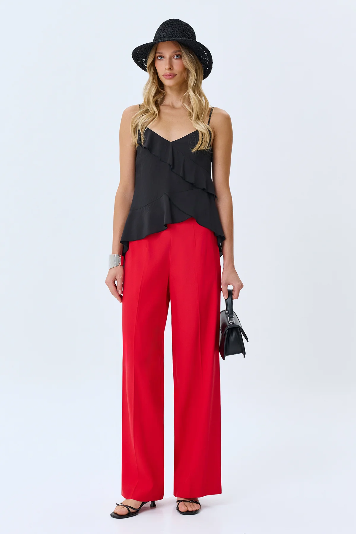 Топ с асимметричными воланами, 48