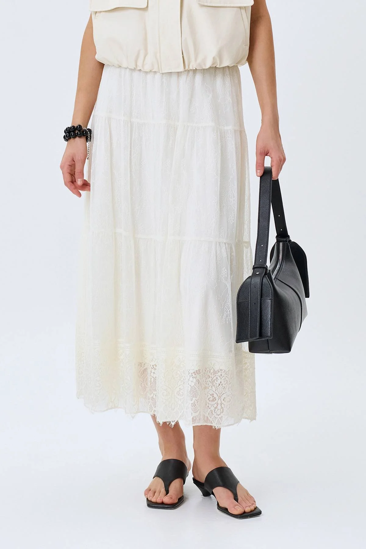 Юбка из тонкого кружева, 44