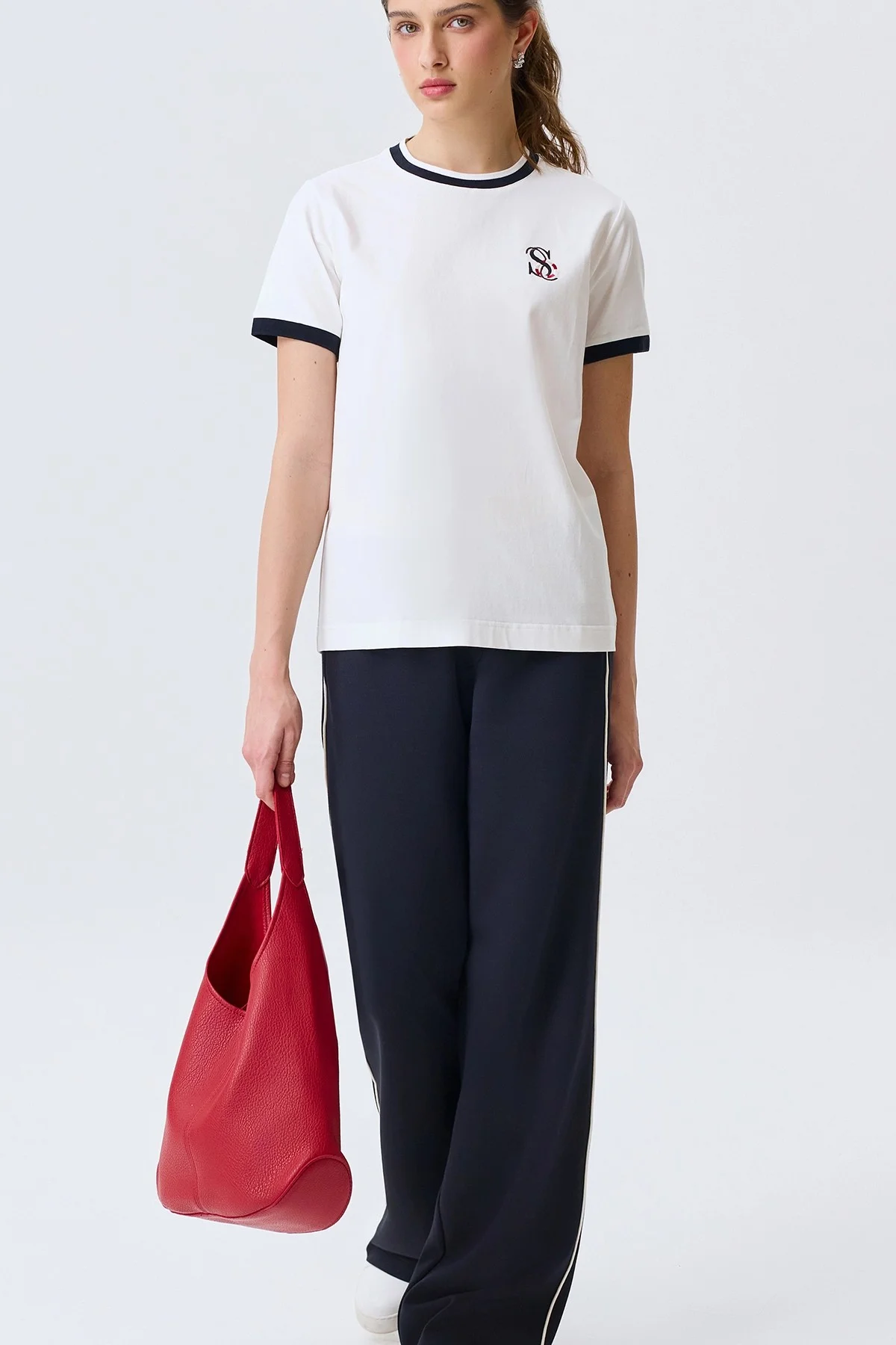 Футболка с контрастными деталями, 44