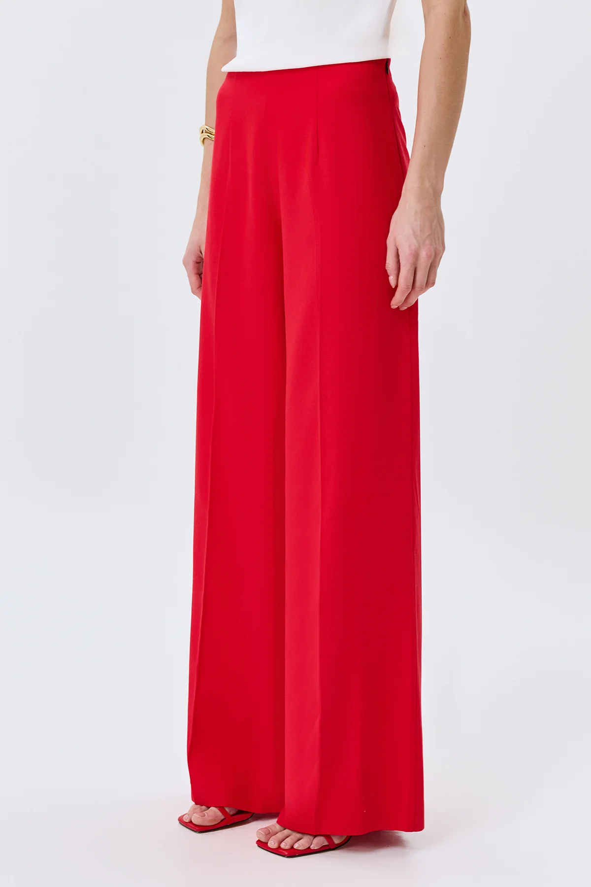 Яркие брюки из района, 52