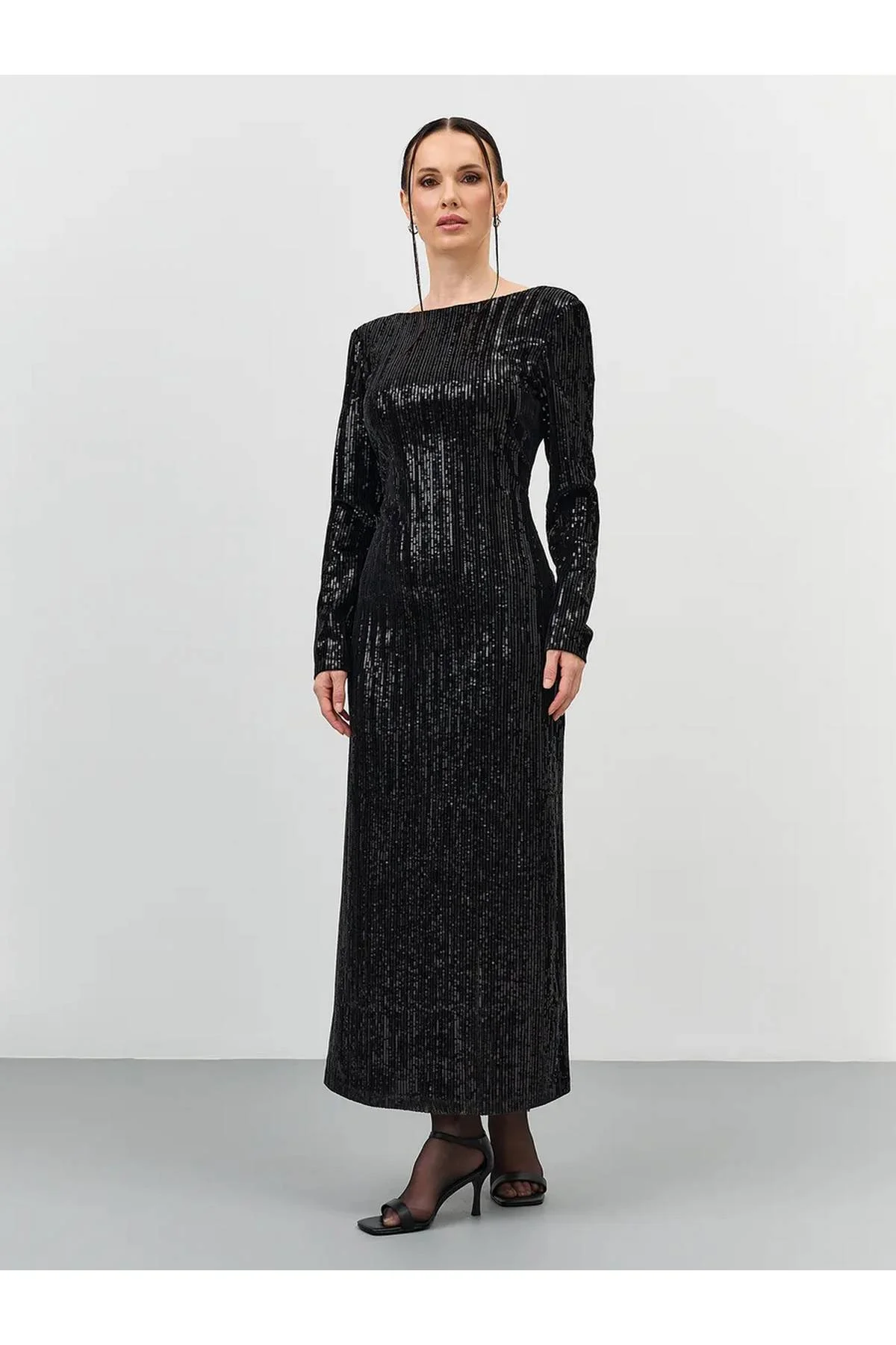 Лимитированная серия элегантное черное  вечернее платье и ремень, 48