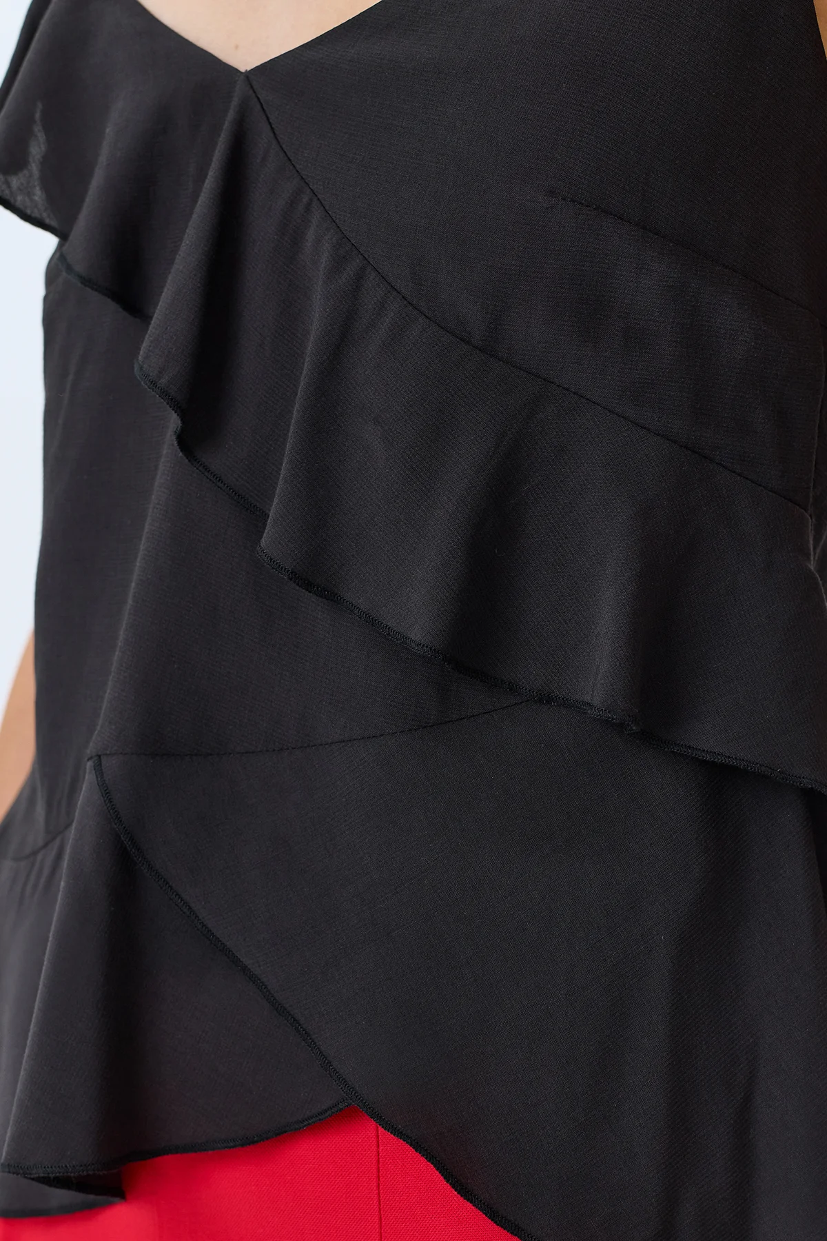 Топ с асимметричными воланами, 40