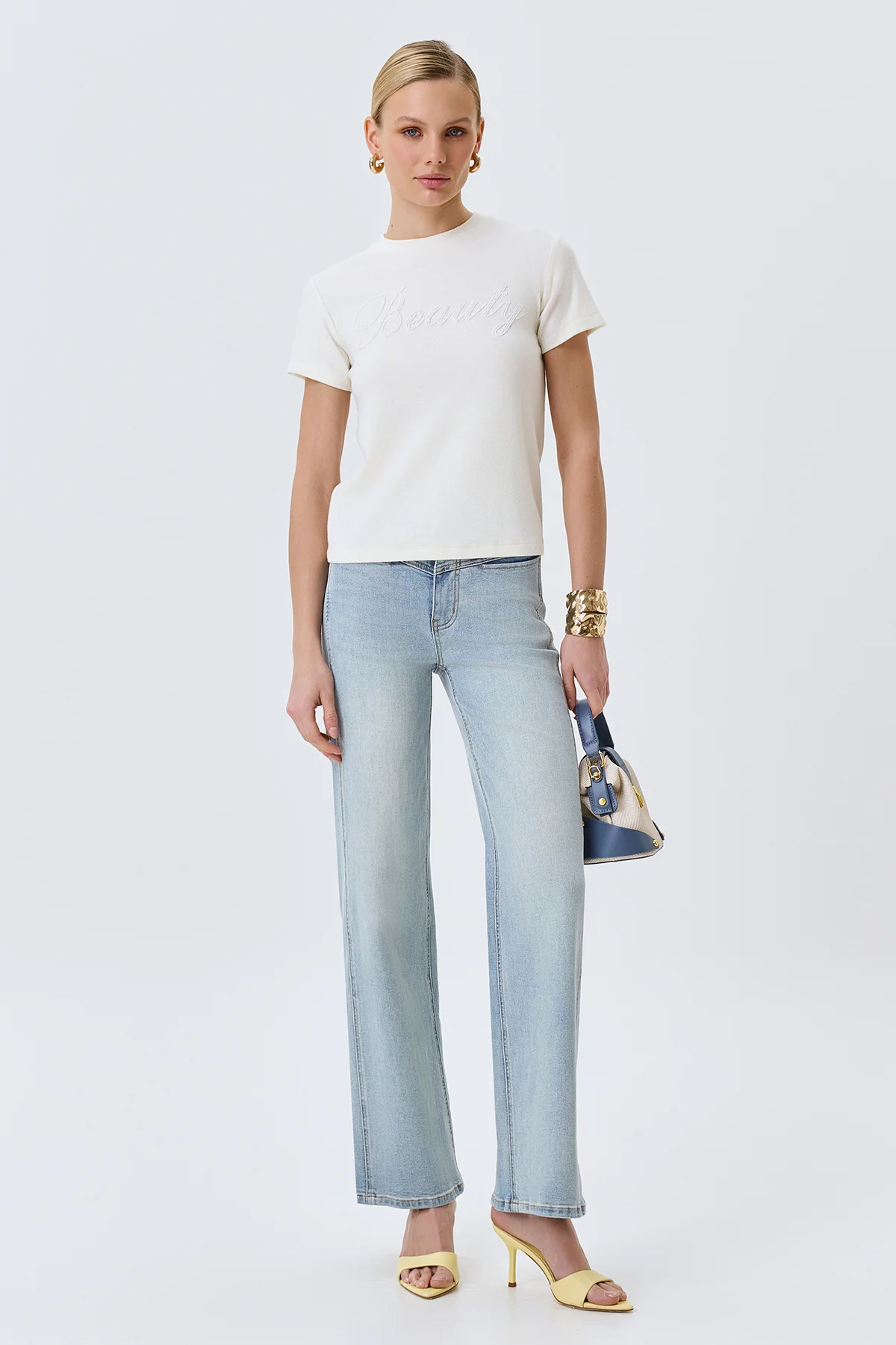 Свободные джинсы с деликатной варкой, 44