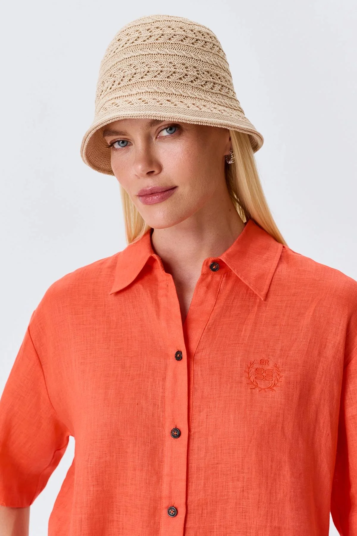 Светлая ажурная панама, One