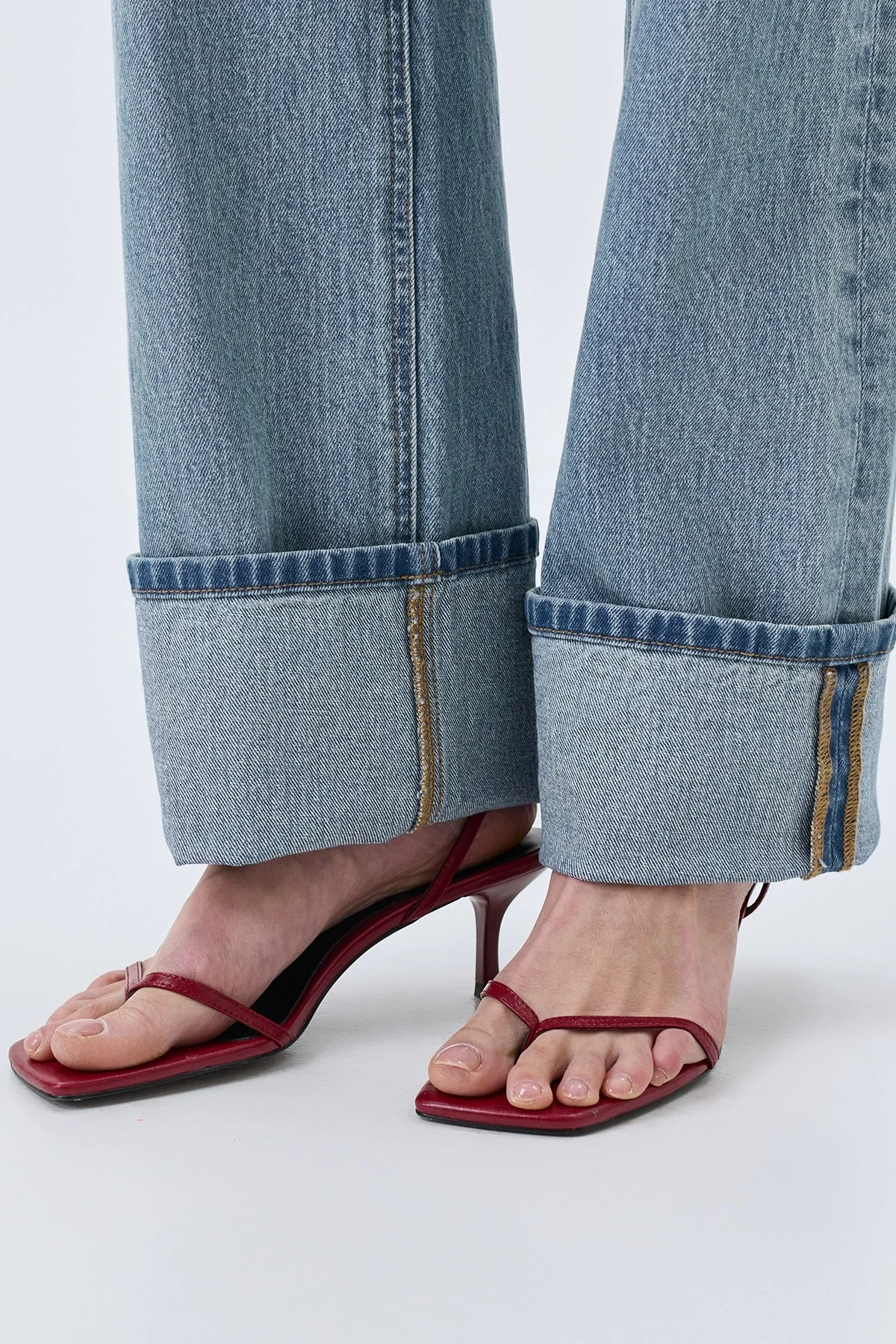 Джинсы STRAIGHT с отворотами, 46