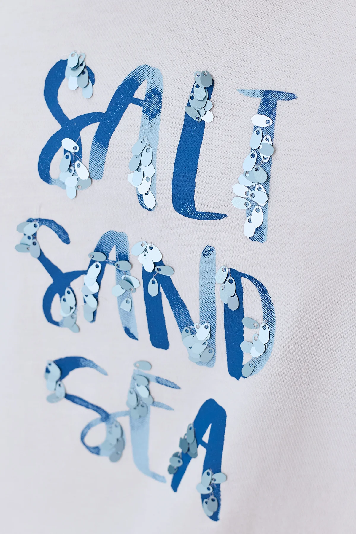 Футболка с мерцающими пайетками, 48