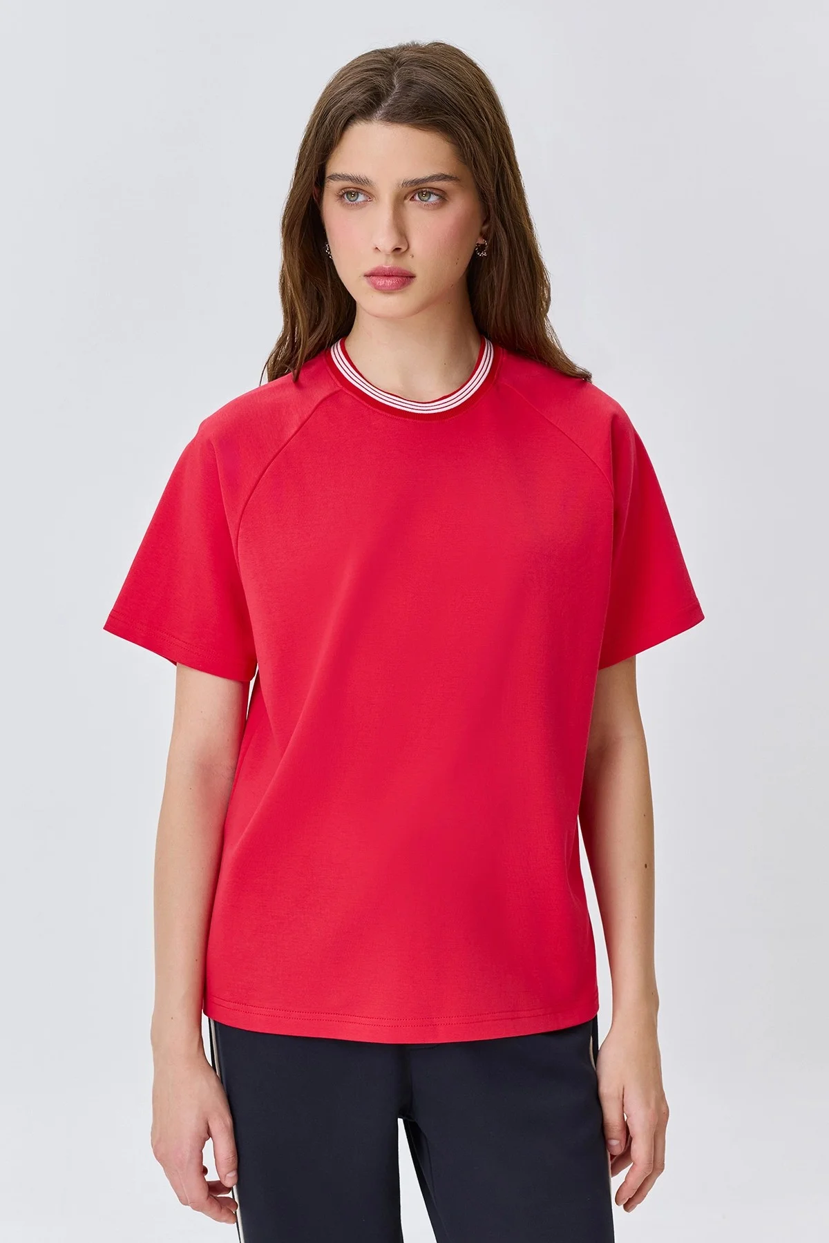 Яркая футболка из 100% хлопка, 46