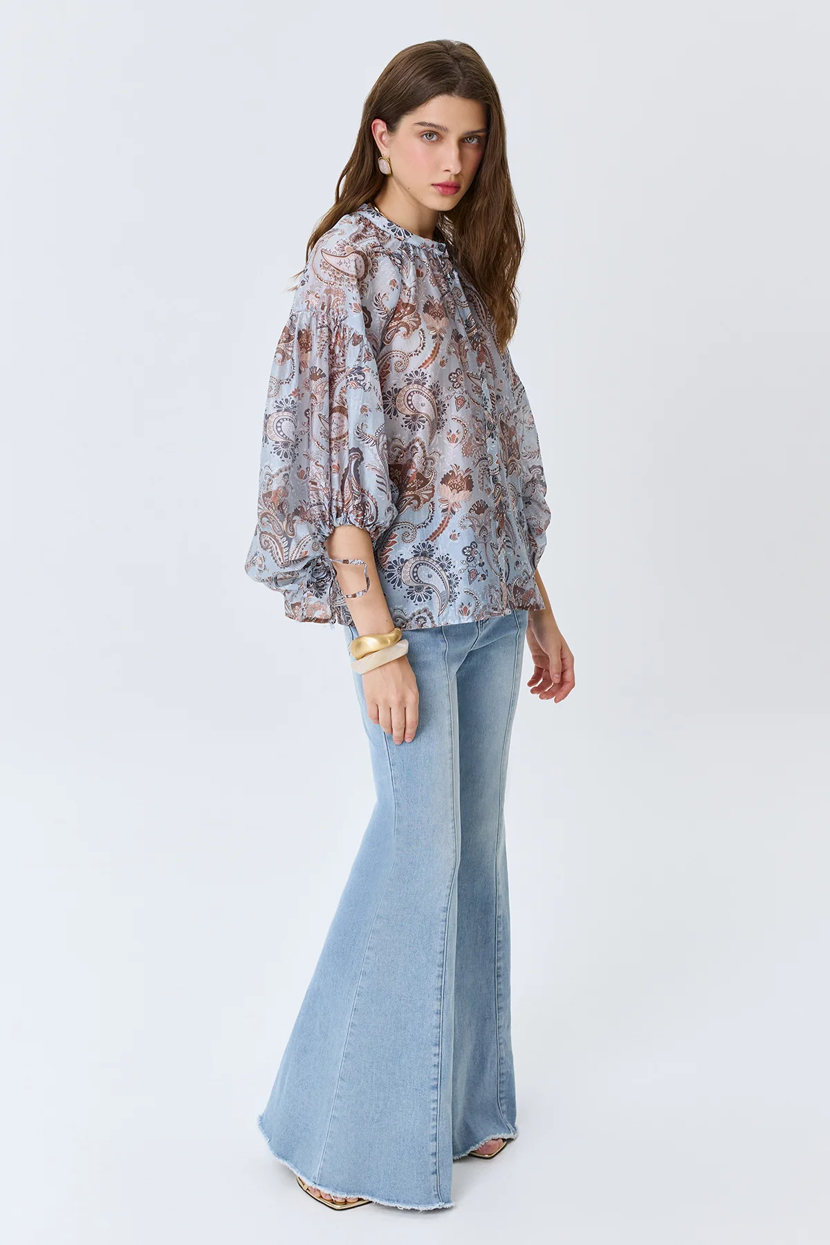 Широкие джинсы с контрастными швами, 48