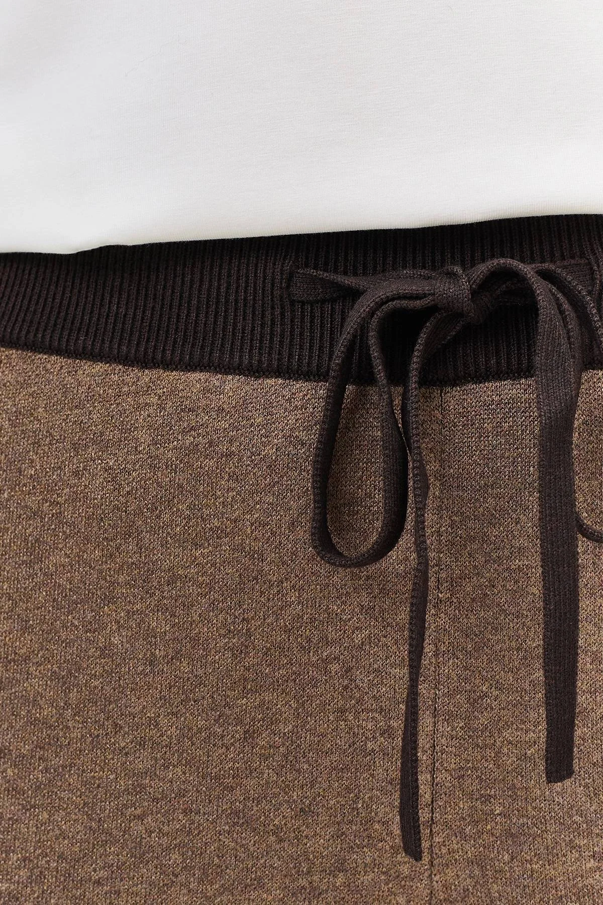 Лимитированная серия бомбер с контрастными лампасами и ремень, 44