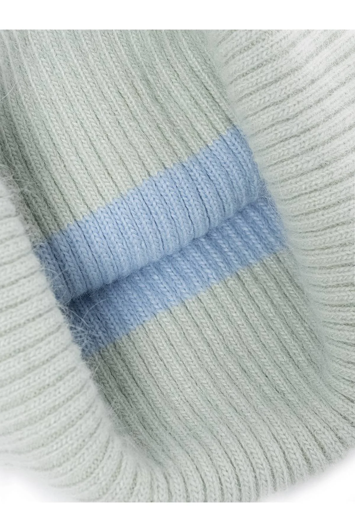 Шапка оливковая, One